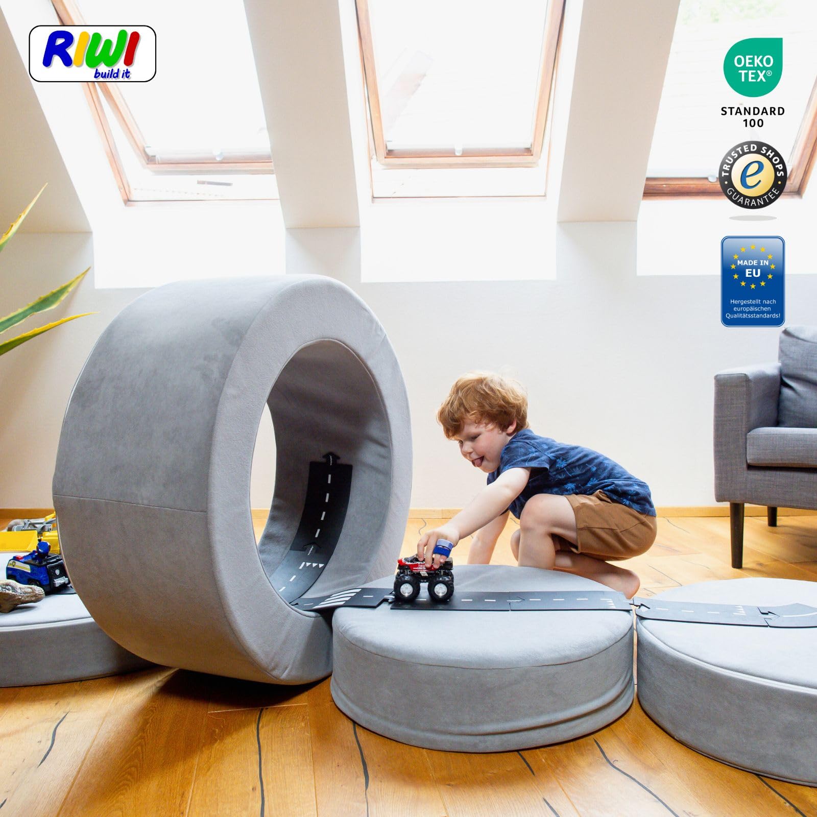 RIWI® Loop – Hellblau Premium (RCC202-27) | modularer Spielhocker für Kinder | 3-in-1 Sitzmöbel, Spielgerät & Bauobjekt | weich, sicher & waschbar