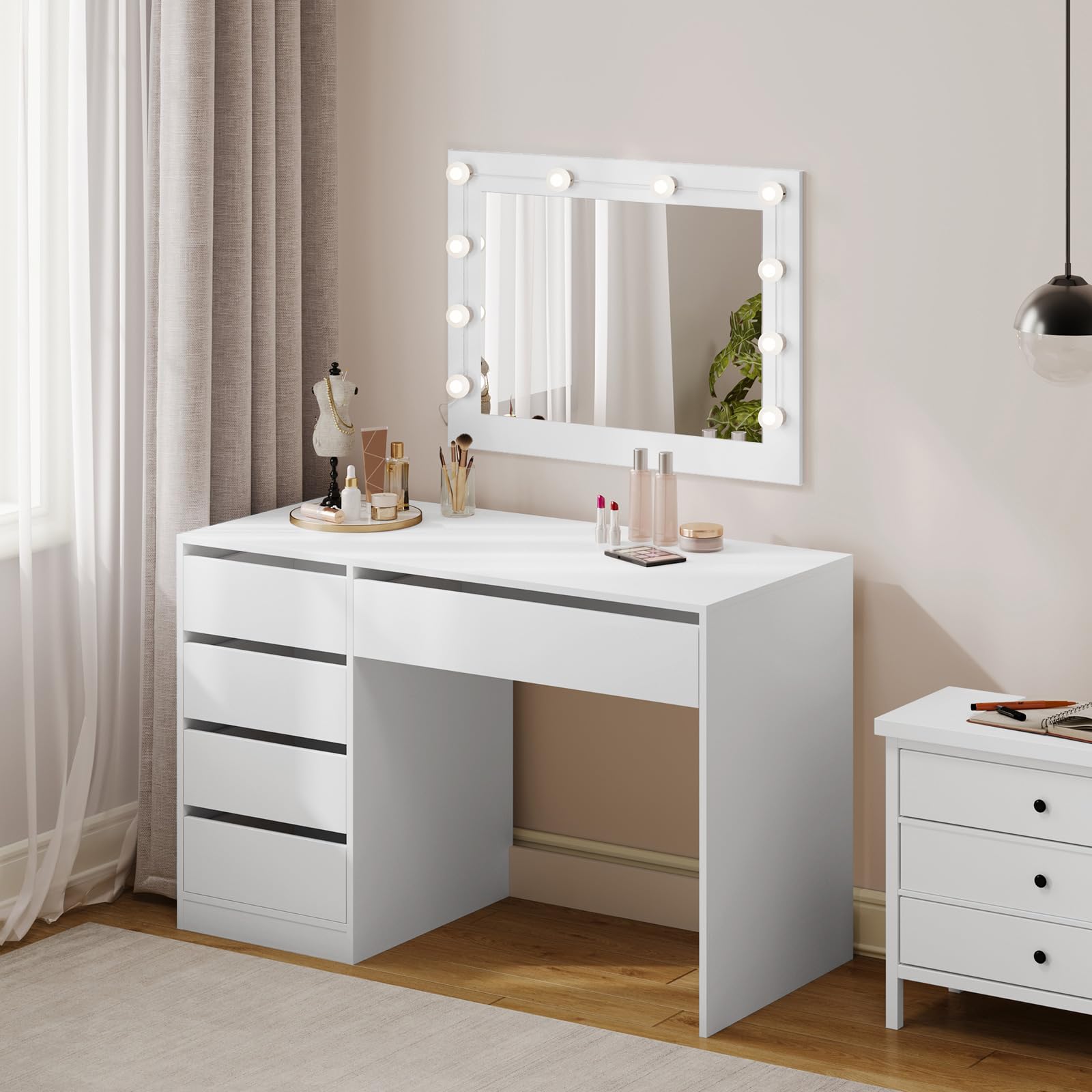 eSituro Bureau d'Ordinateur avec 5 Tiroirs, en MDF de Haute Qualité, Table Informatique avec Rangement, pour Chambre, Studio et Bureau, 120x55x75 cm, Design Nordique, Blanc