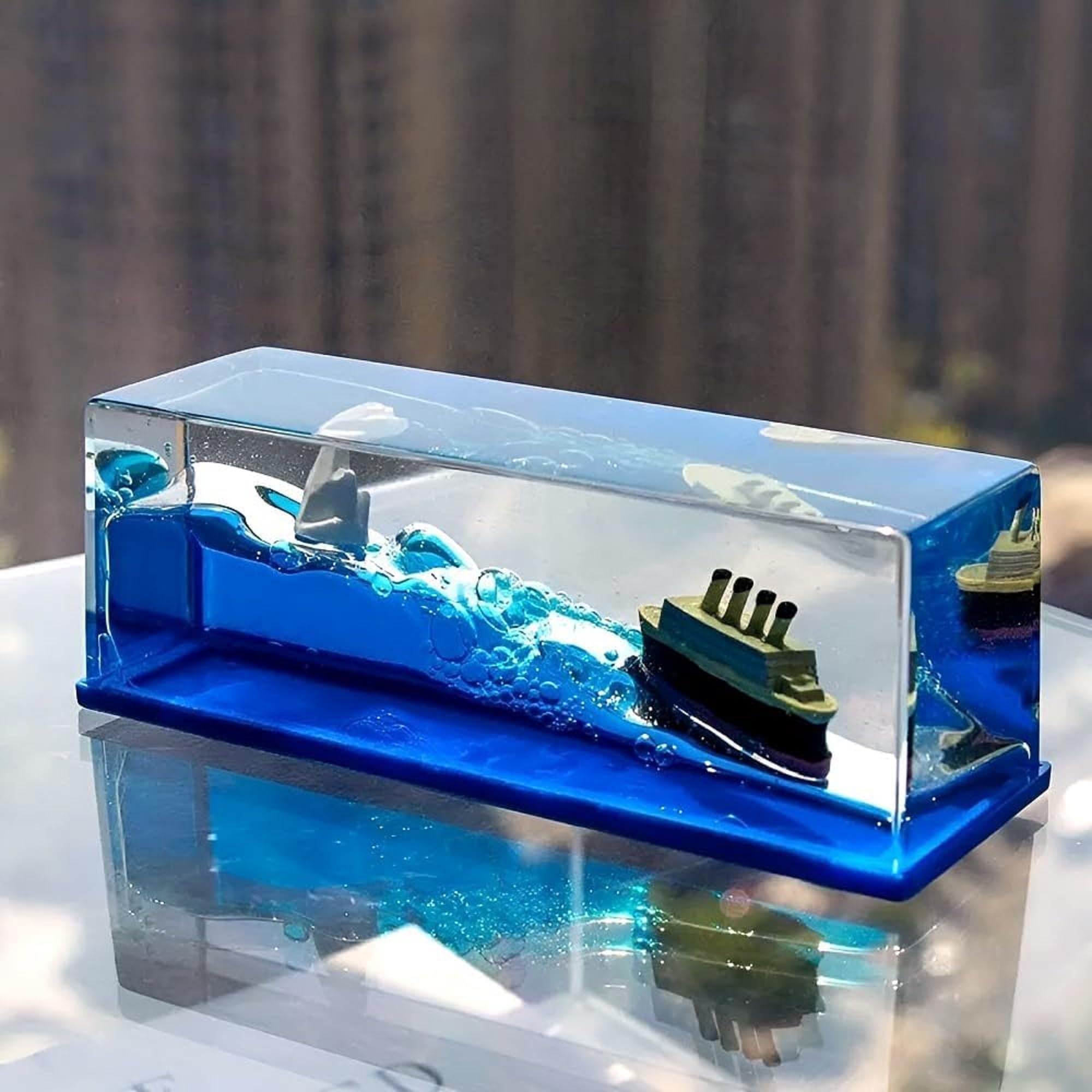 Netora Liquid Motion Wave Toy with Ship Model in Clear Rectangular Case, Blue Base Desktop Display 2
