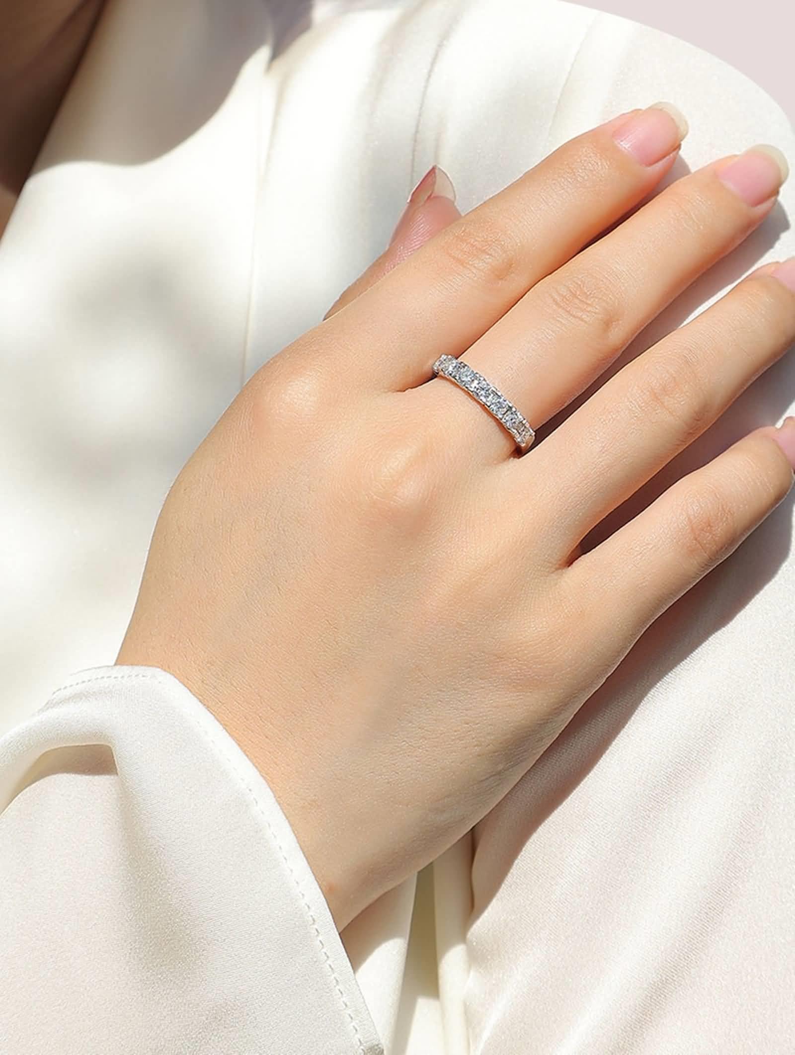 Moissanite Anillo de oro blanco, anillo de boda para mujer, oro auténtico, media eternidad, anillo de compromiso con Moissanite Bandringe para mujeres