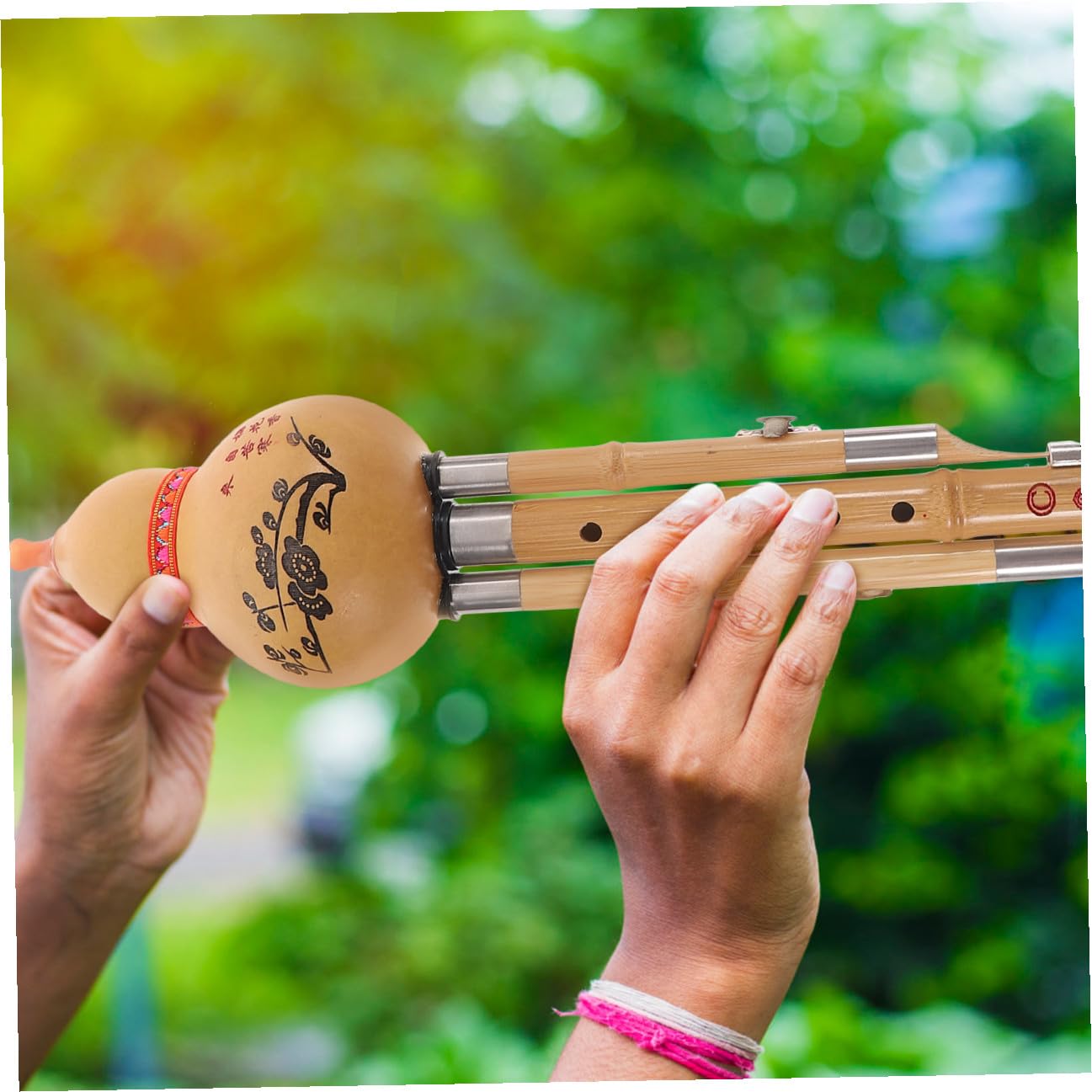 Hulusi Bambusflöte C-Dur mit Etui, Handgefertigt für Anfänger | 500g, Zuhause und Musikalische Darbietungen, Komfortables Spielen, Authentisches Design, Ethnischer Stil