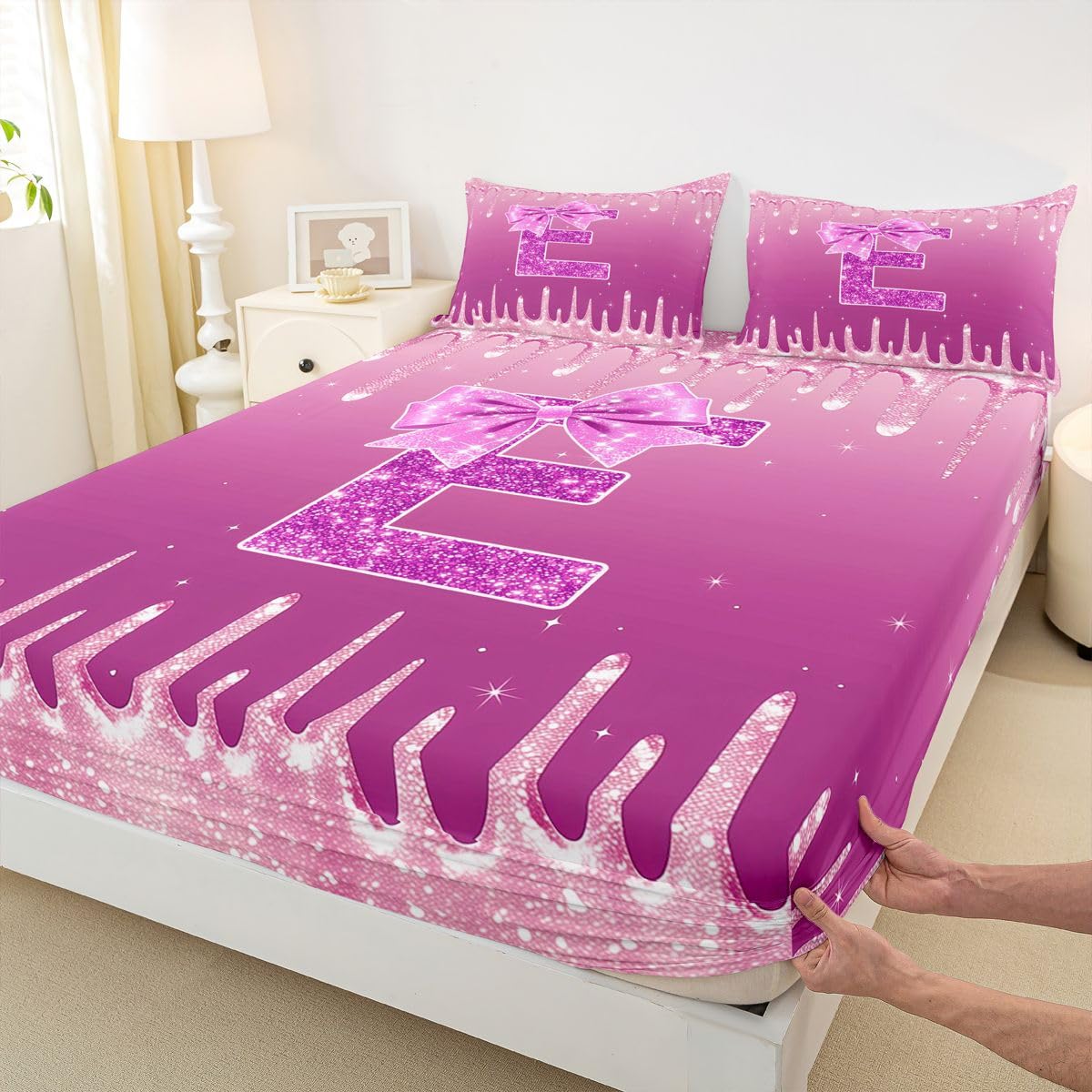 Homemissing Sábana bajera ajustable con lazo rosa con 2 fundas de almohada, tamaño King, con inicial E personalizada de 16 pulgadas de profundidad, sábana bajera ajustable para niños y niñas