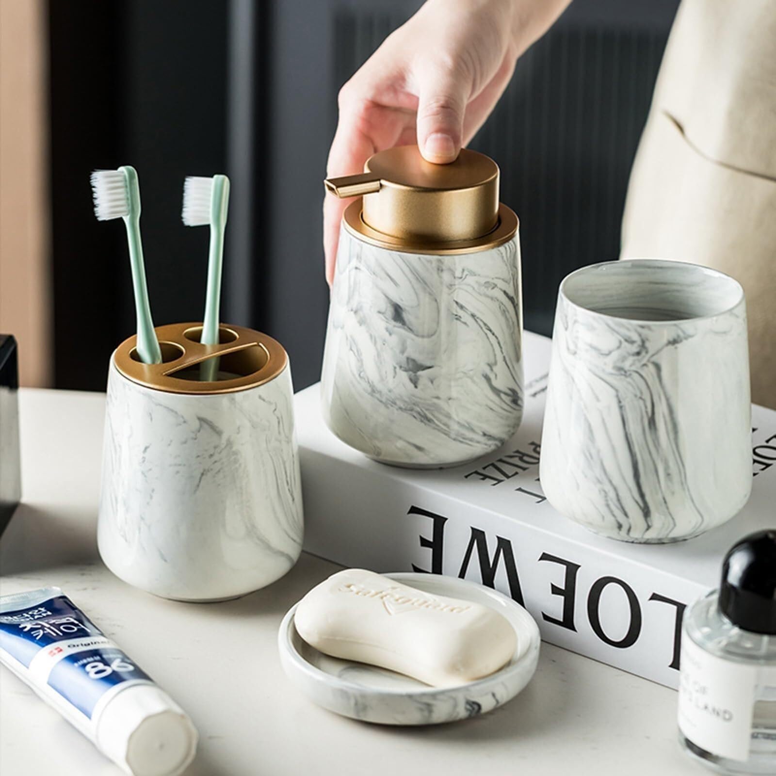 Set di accessori per il bagno Set dispenser di sapone effetto marmo 4 pezzi, bicchiere for spazzolino da denti, portaspazzolino in ceramica Arredamento per gli affittuari(Gray 3)