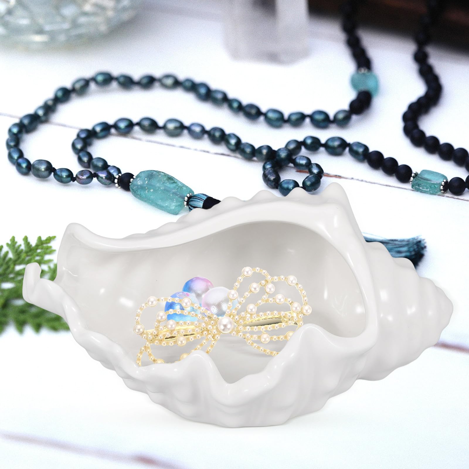 Keramik Schmuckschale in Muschelform Weiß Schmuckorganizer für Ringe und Anhänger Einzigartiges Design für Schlafzimmer und Büro Stilvolles Aufbewahrungsaccessoire