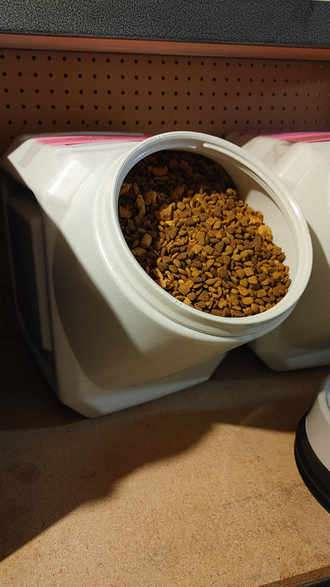 11/mo Finance Gamma2 Vittles Vault Outback Airtight Pet Food