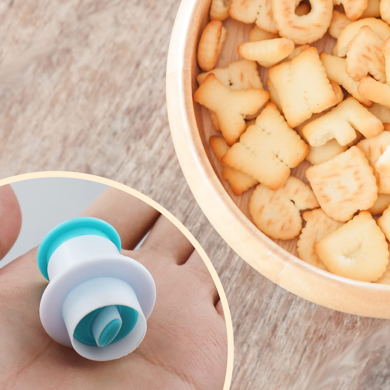 SagaSave Set di 72 stampi per biscotti con lettere maiuscole e numeri dell'alfabeto, per decorare biscotti, torte, fondente