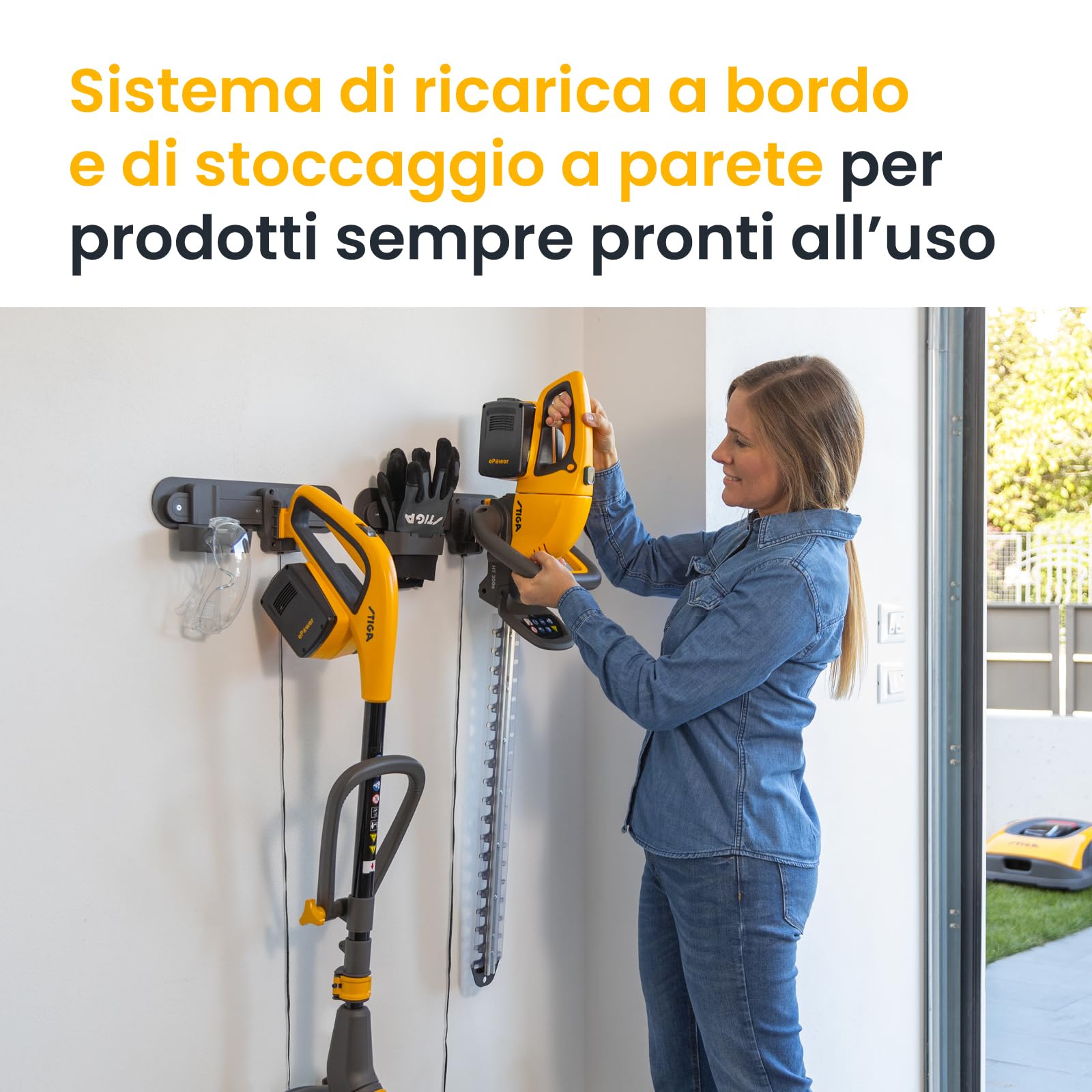 STIGA HT 300e Kit Tagliasiepi a Batteria, 2 Batt. 20V 2Ah + Caric. – Lama 73 cm, Dent. 30 mm – Manico Regol. 180°, Per Siepi e Cespugli