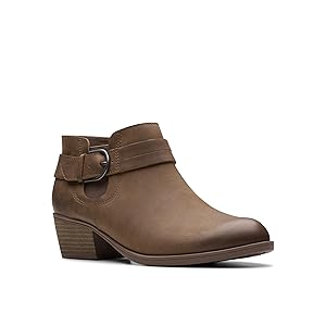 Clarks Women's Charlten Rae Ankle Boot