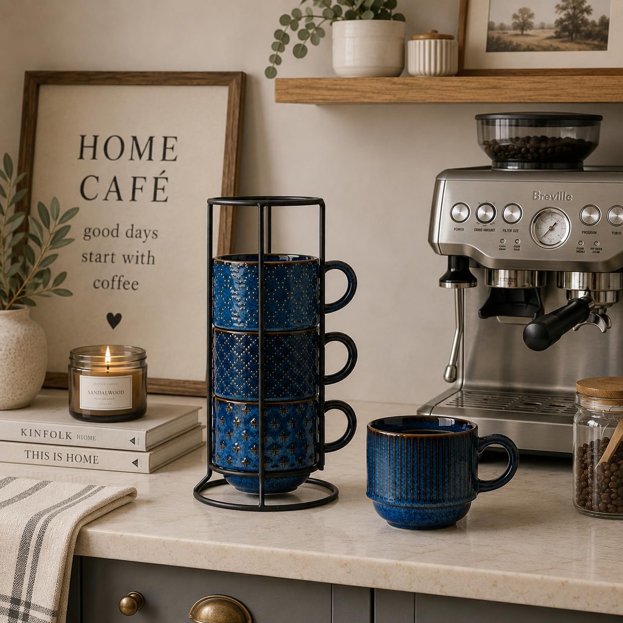 Duży zestaw 4 ceramicznych kubków do kawy ze stojakiem, 450 ml, możliwość układania w stos, różne tłoczenia, prążkowane kubki do latte, do cappuccino, herbaty, gorącego kakao, napojów,