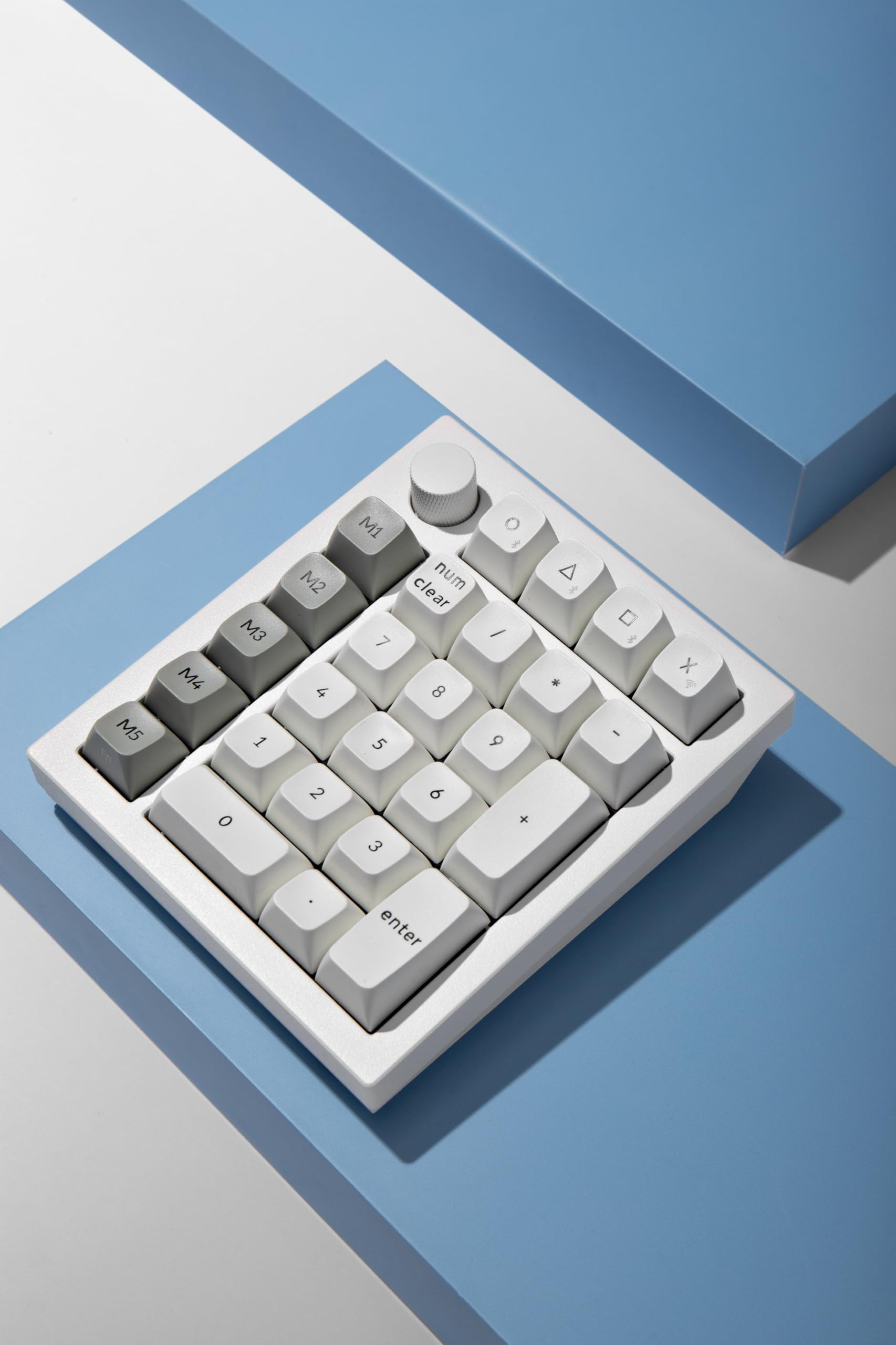 Amazon | 【国内正規品】Keychron Q0 Max QMKカスタム・テンキー、2.4