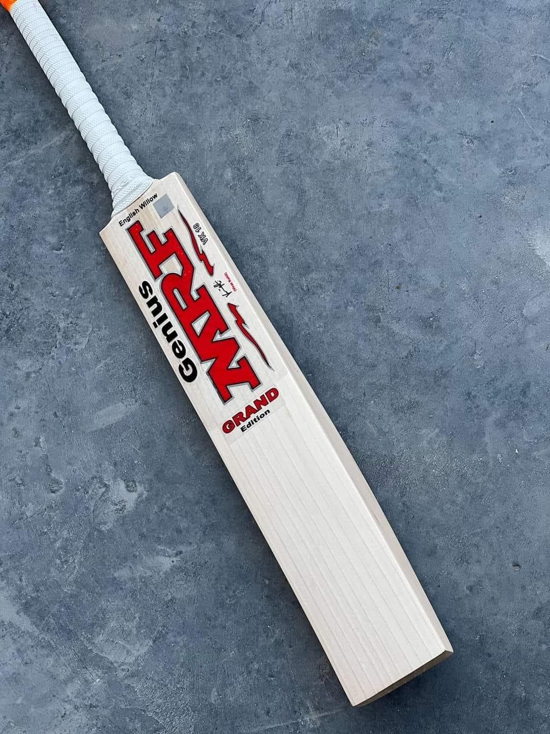 Classyshopo Cricket Bat King Virat Kohli Limited Edition English Willow Cricket Bat | Ready to Play | with Cricket Ball-Genius (B0CCJ5Y12T) Amazon Price History, Amazon Price Tracker
