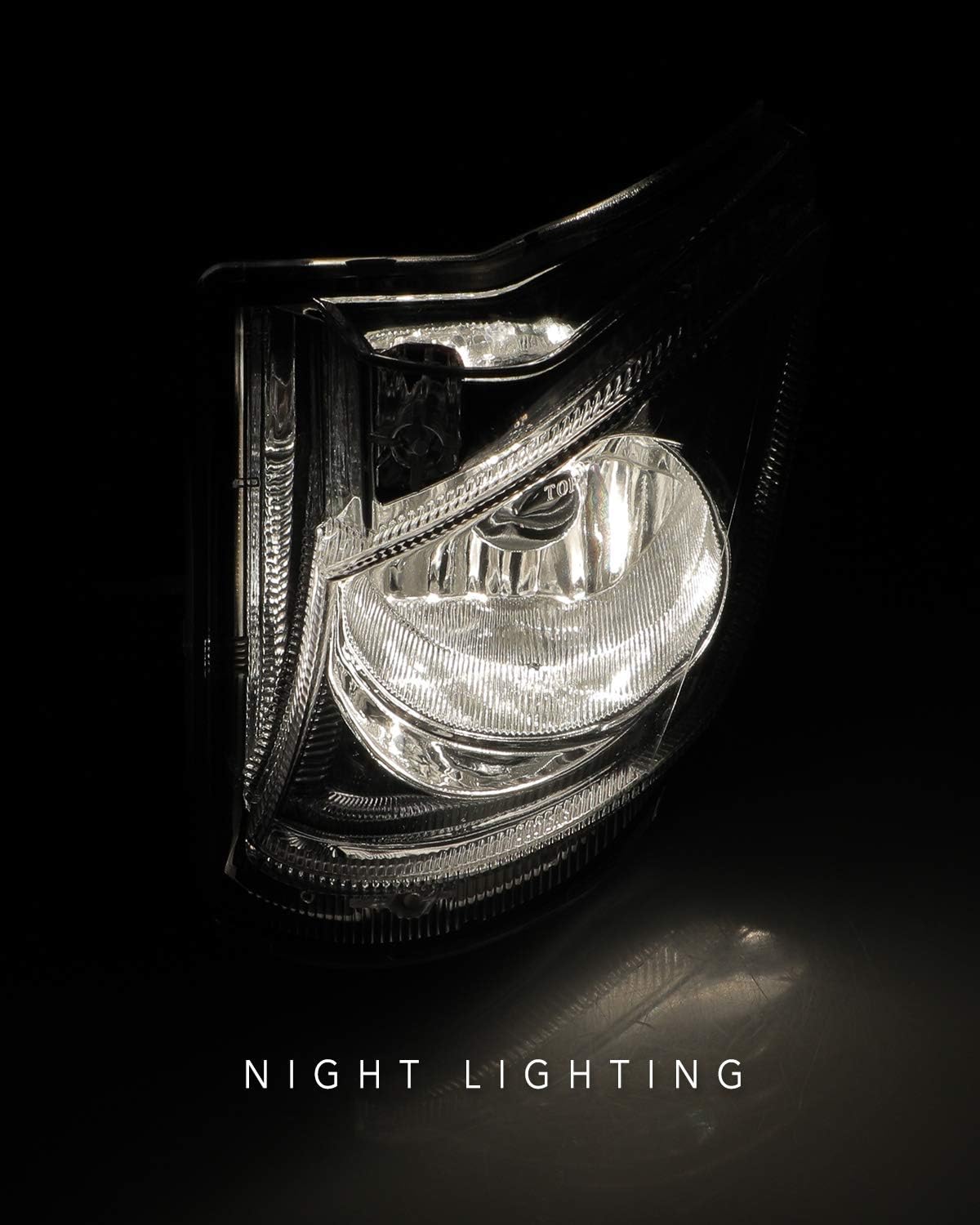 AUTOWIKI Fog Light illuminated in a dark setting, showcasing its night lighting performance.