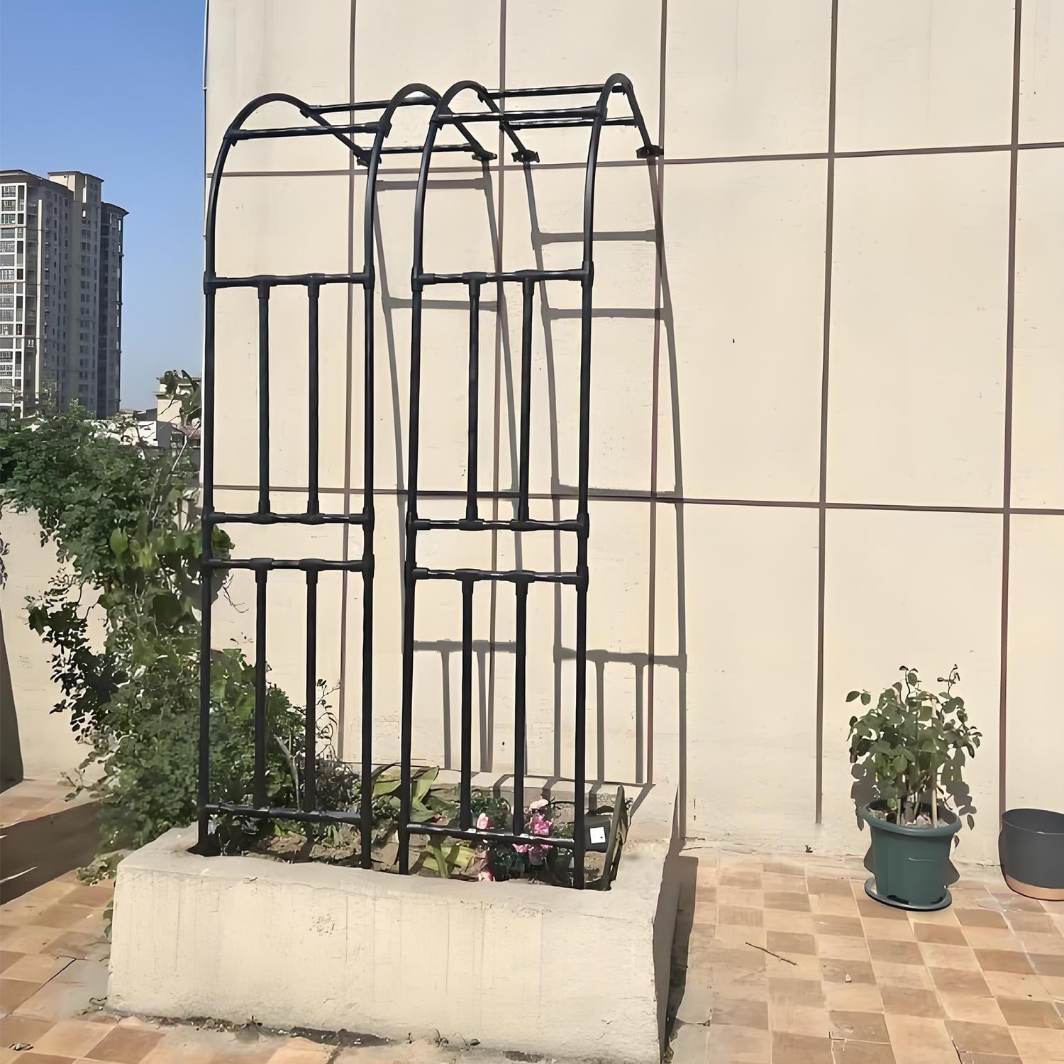 Arco da giardino per parete in metallo, traliccio per rose, altezza 240 cm, robusto, design a mezzo strato, per terrazza, montaggio a parete, nero (H240 x W200 cm)