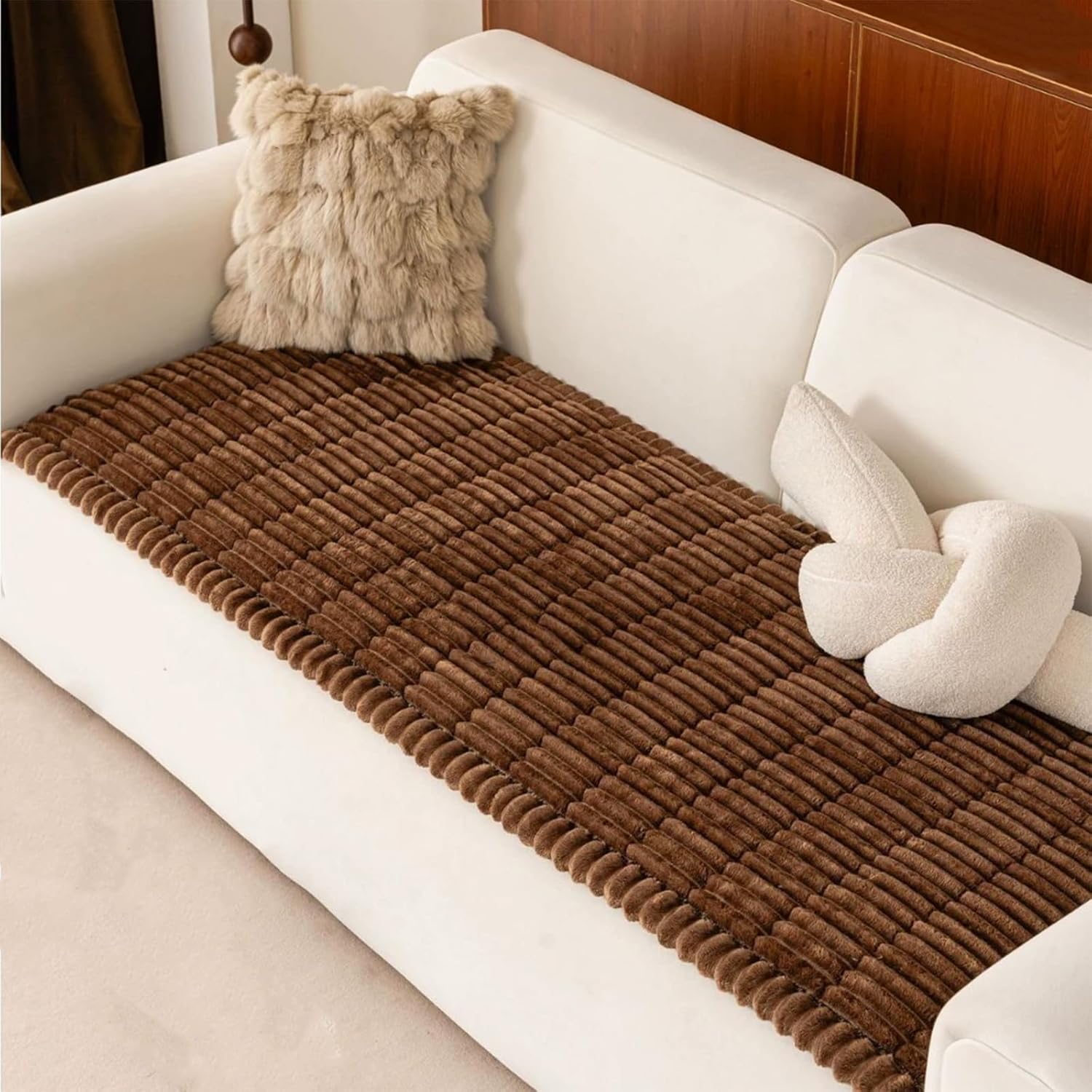 Pet Couch Cover for Dogs, Washable Non-Slip Plush Sofa Protector for 2 or 3 Cushion Couch, Soft Pet Friendly Couch Cover (Brown,60 * 90cm)