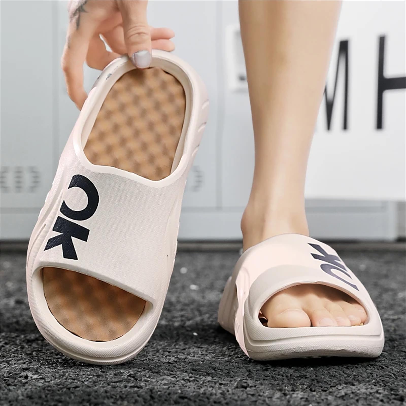 Sommer Männer Massage Hausschuhe Indoor Outdoor Sandalen Strand Casual Schuhe Weiche Sohle Slides Flip-flops Herren Große Größe(Khaki,40-41)