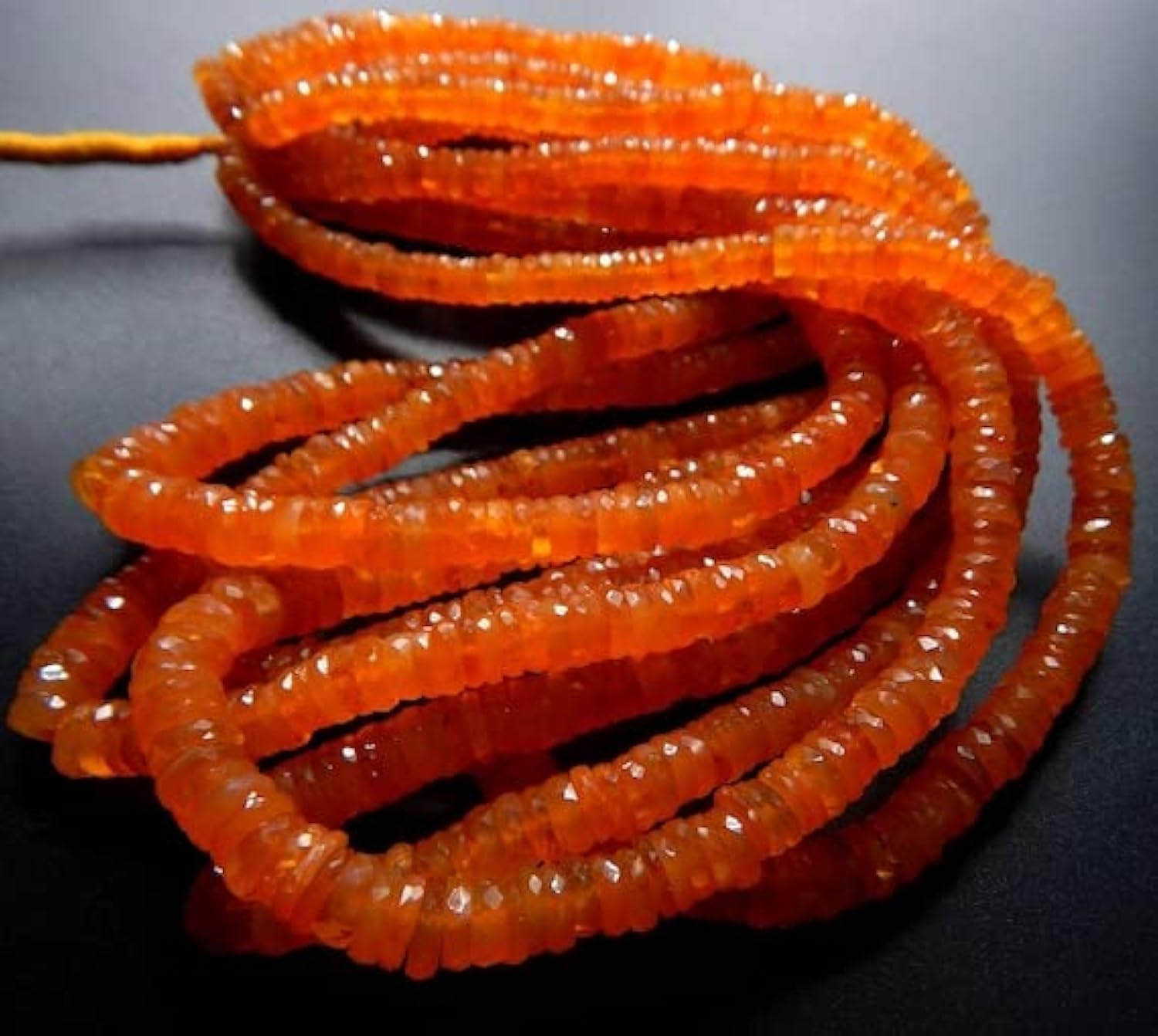 Cornaline facettée en forme de pneu perles de 8x5mm fil de 9.5 pouces pour loisirs créatifs