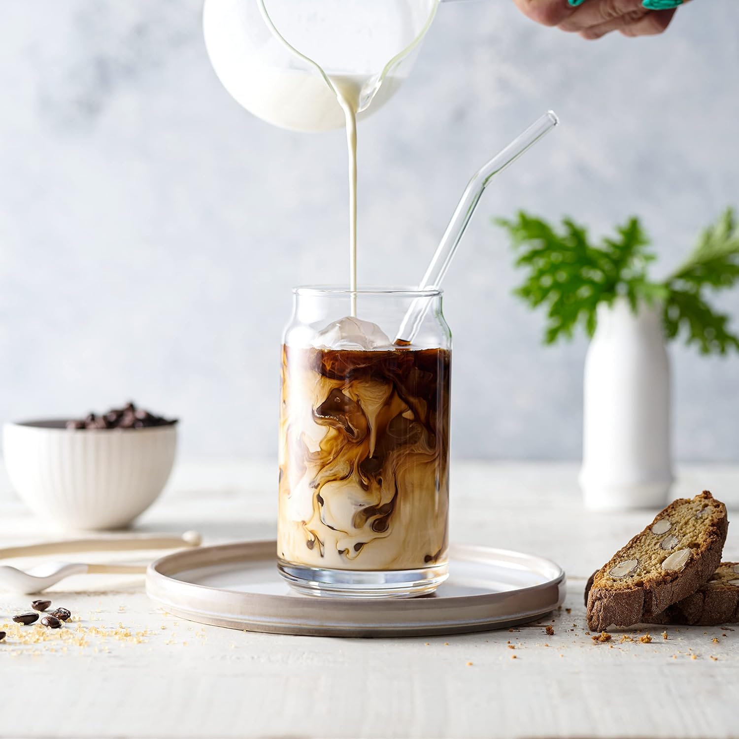 Le'raze Set of 4 Patented Can Shaped® Drinking Glasses with Glass Straws - 16oz Iced Coffee & Tea Glass Cups, Clear Whiskey Soda Tumblers, Beer Glasses. - Image 3