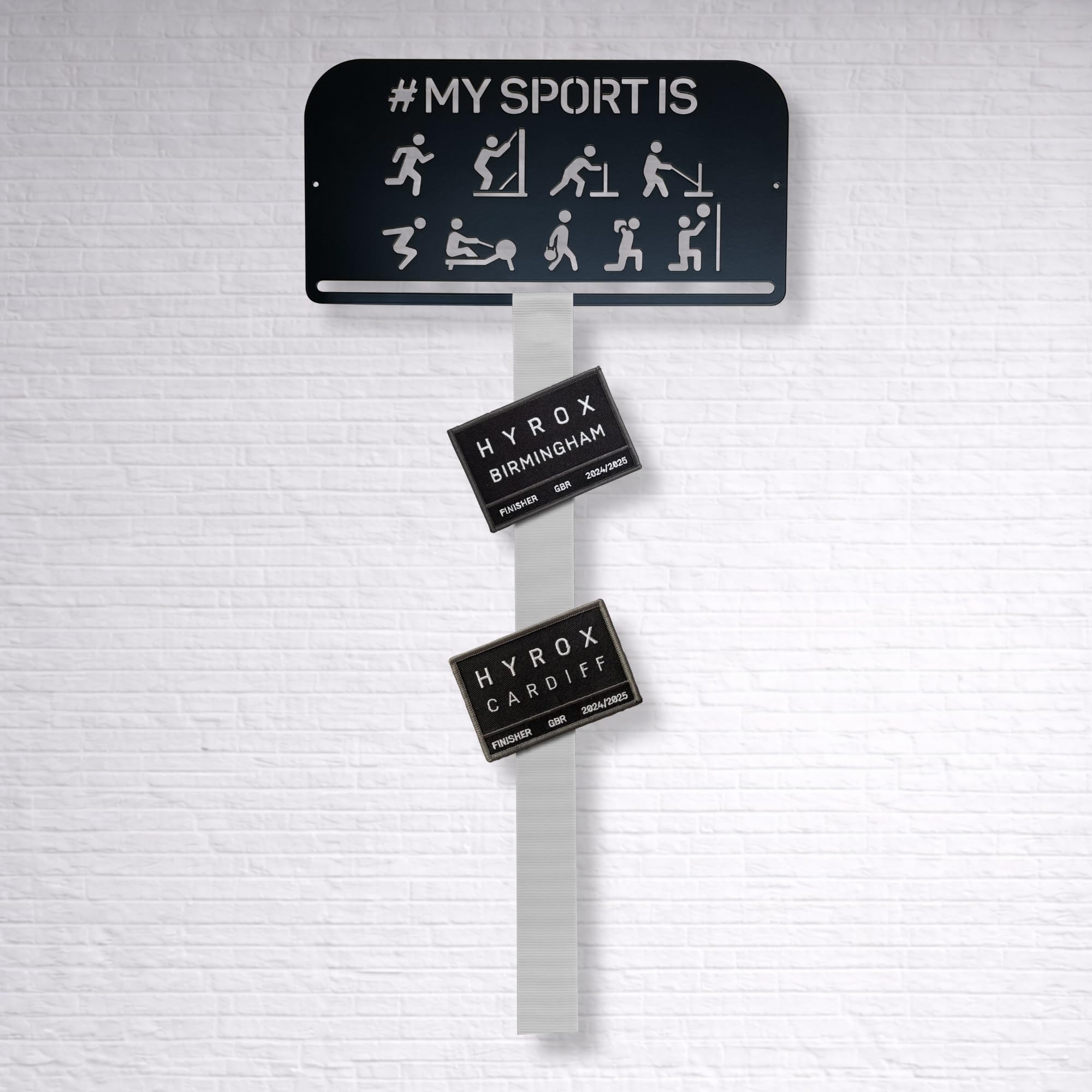 HYROX Patch Display | Schwarzes Metall | Wandmontierter Race Finisher Patch Halter
