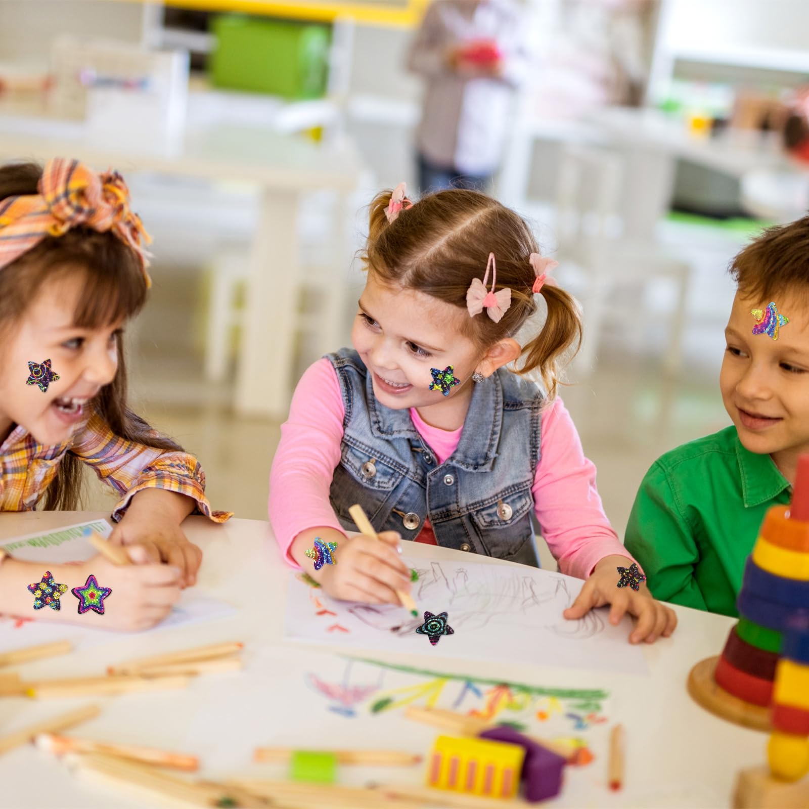 AOZUO Lot de 500 étoiles autocollantes à paillettes pour récompenses d' enfants, 2,5 cm, autocollants colorés et brillants pour tableau de comportement, loisirs créatifs, école, enseignants, étudiants