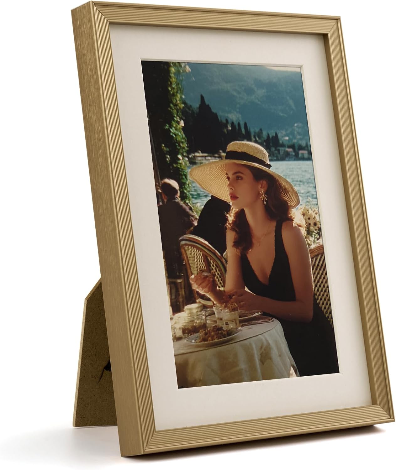 5×7 Metal Picture Frame with Mat for 4×6, Aluminum Photo Frame 5 by 7 for Wall or Tabletop Display with Vertical Horizontal Hanging for Home Office Gallery Wall Decor, Antique Brass, 1 Pack