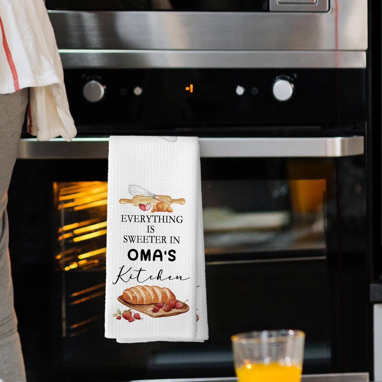 Oma Gifts Kitchen Towels, Grandma Gift for Grandmother, Grandma Gifts from Grandkids Grandchildren, Everything is Sweeter in Oma's Kitchen Decorative Tea Towel Dish Towels 16x24 Inch - Image 2