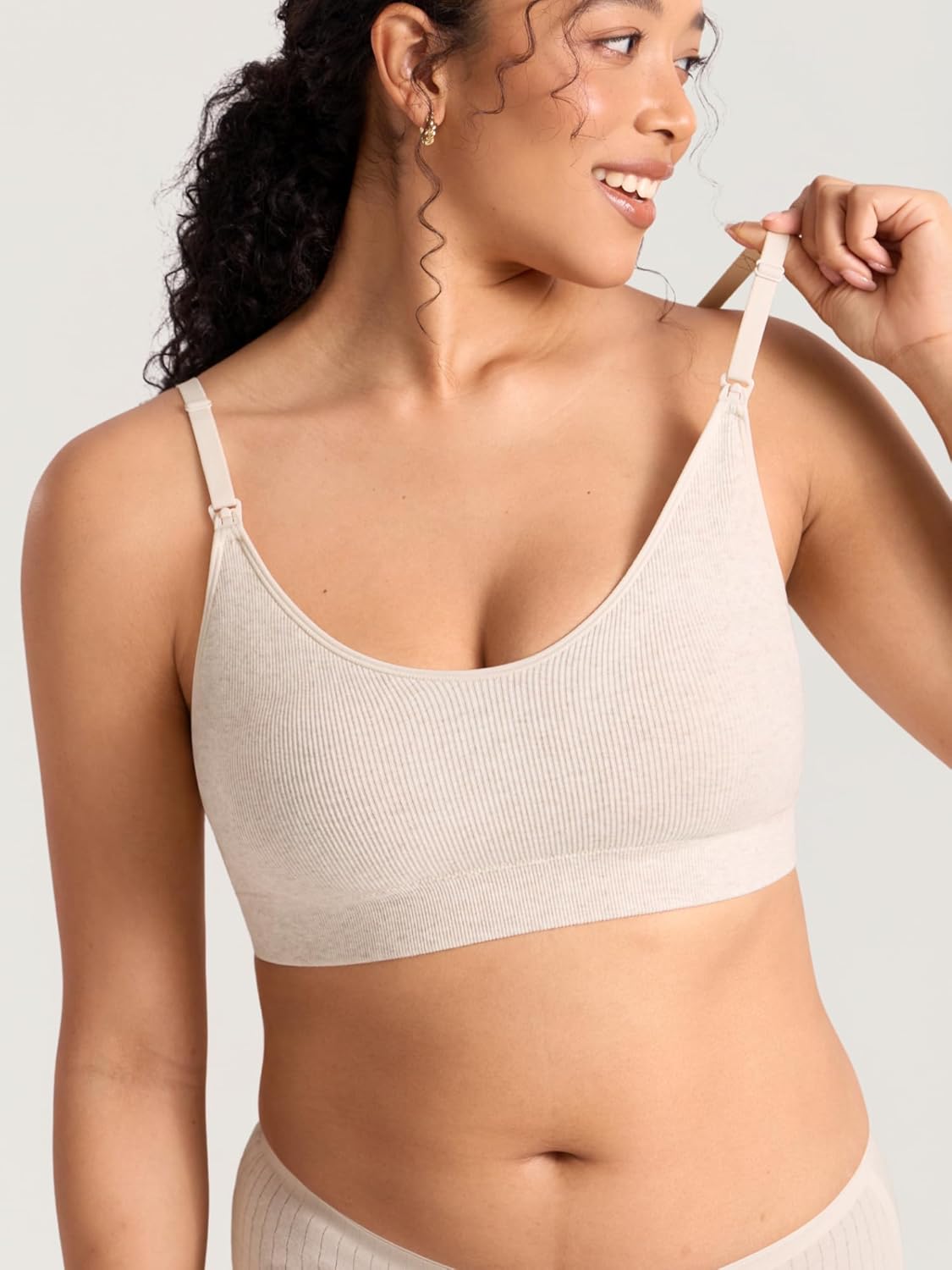 MOMANDA Ribbed Nursing Sleep Bras Padded for Breastfeeding Seamless Soft Bralettes Wireless