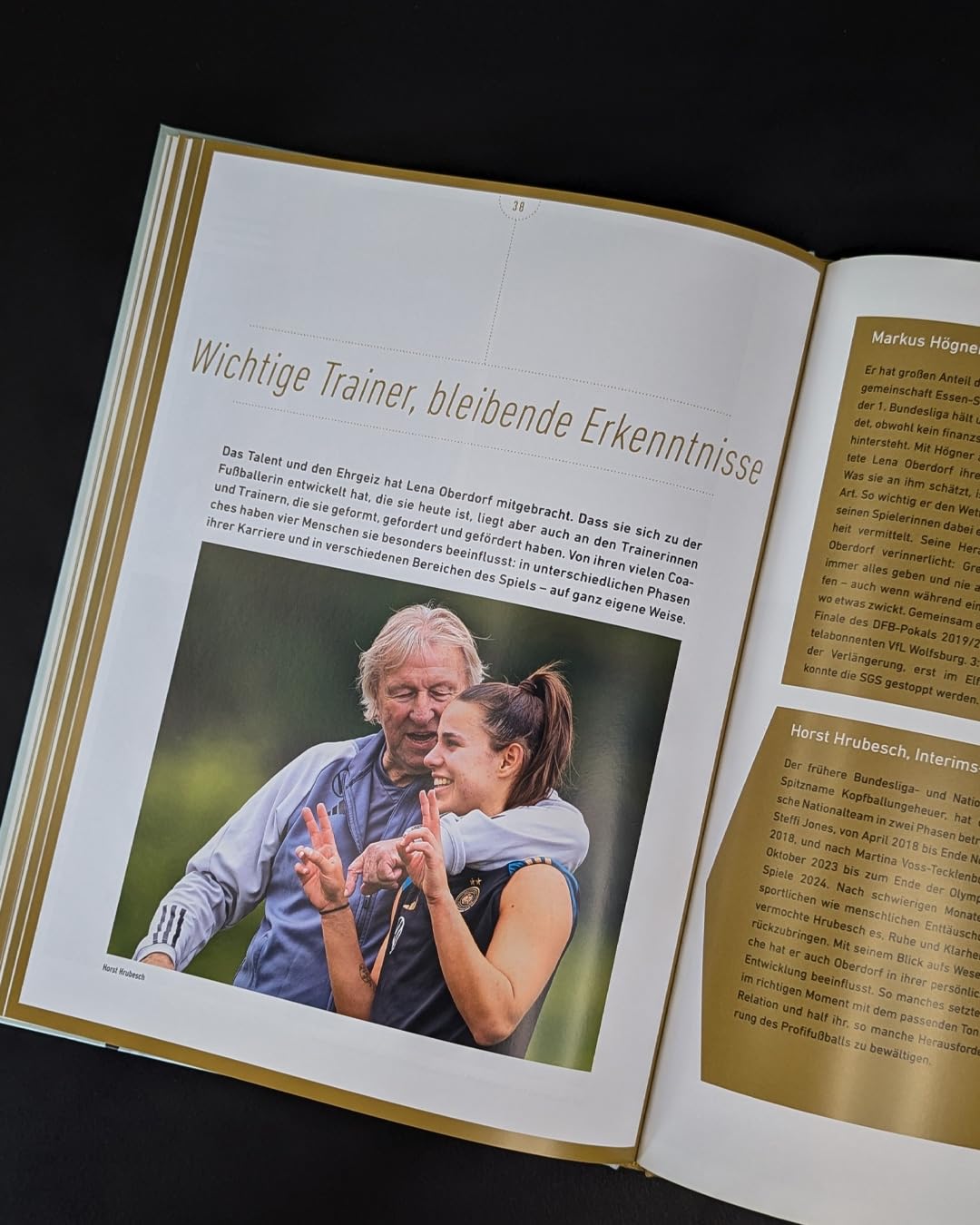 Lena Oberdorf: Ausgezeichnet mit dem Lese-Kicker - Bestes Fußball-Jugendbuch des Jahres 2025: Das große Fanbuch