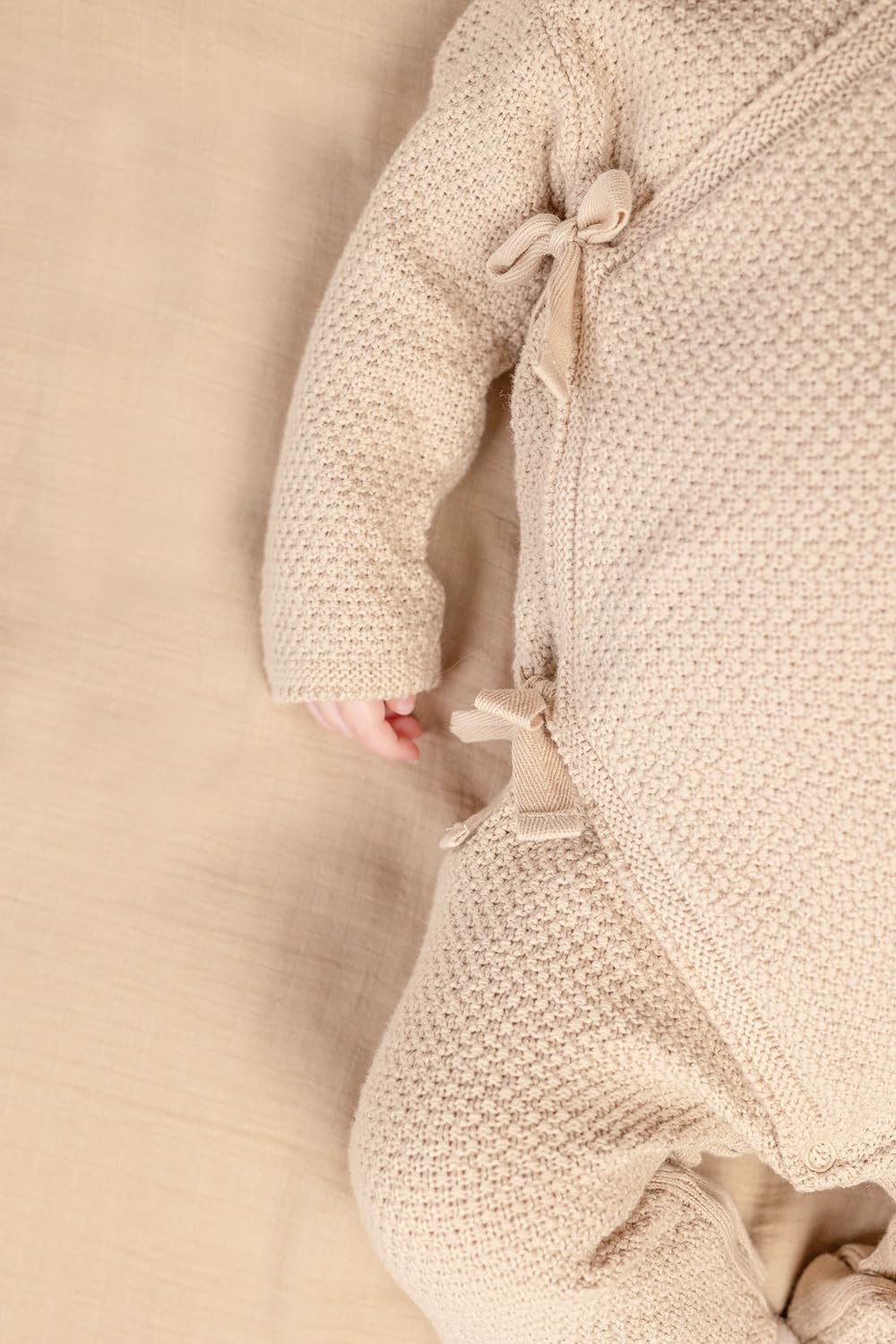 Little Dutch CL24224013 Strampler/Wickelstrampler langarm Strick - Newborn Naturals sand (Gr. 50)