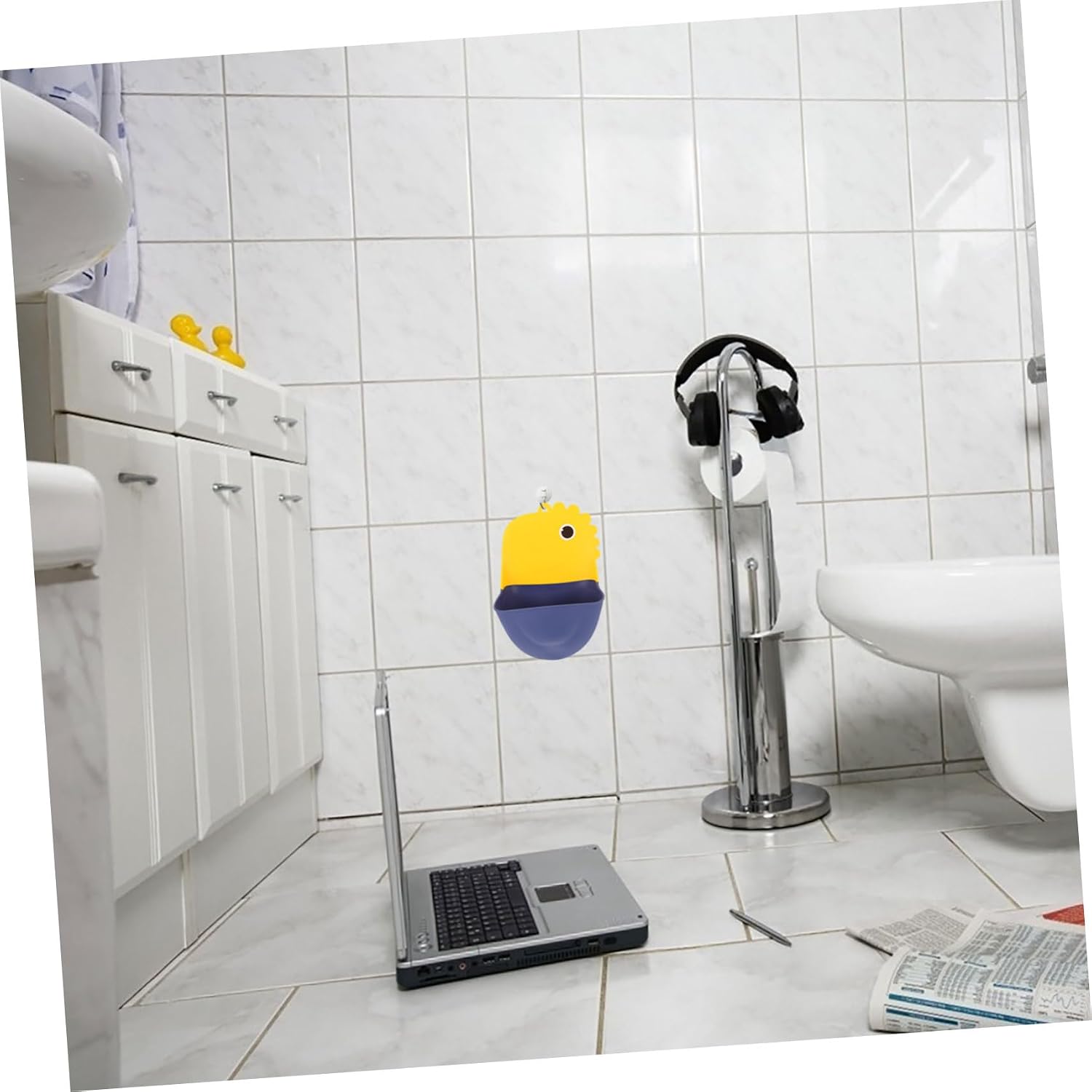Toddmomy Boy Girl Potty Training Urinal for Boys Cute Wall-Mounted Design Capacity Boy Girl Toilet and Easy to Clean for Home Use and Travel