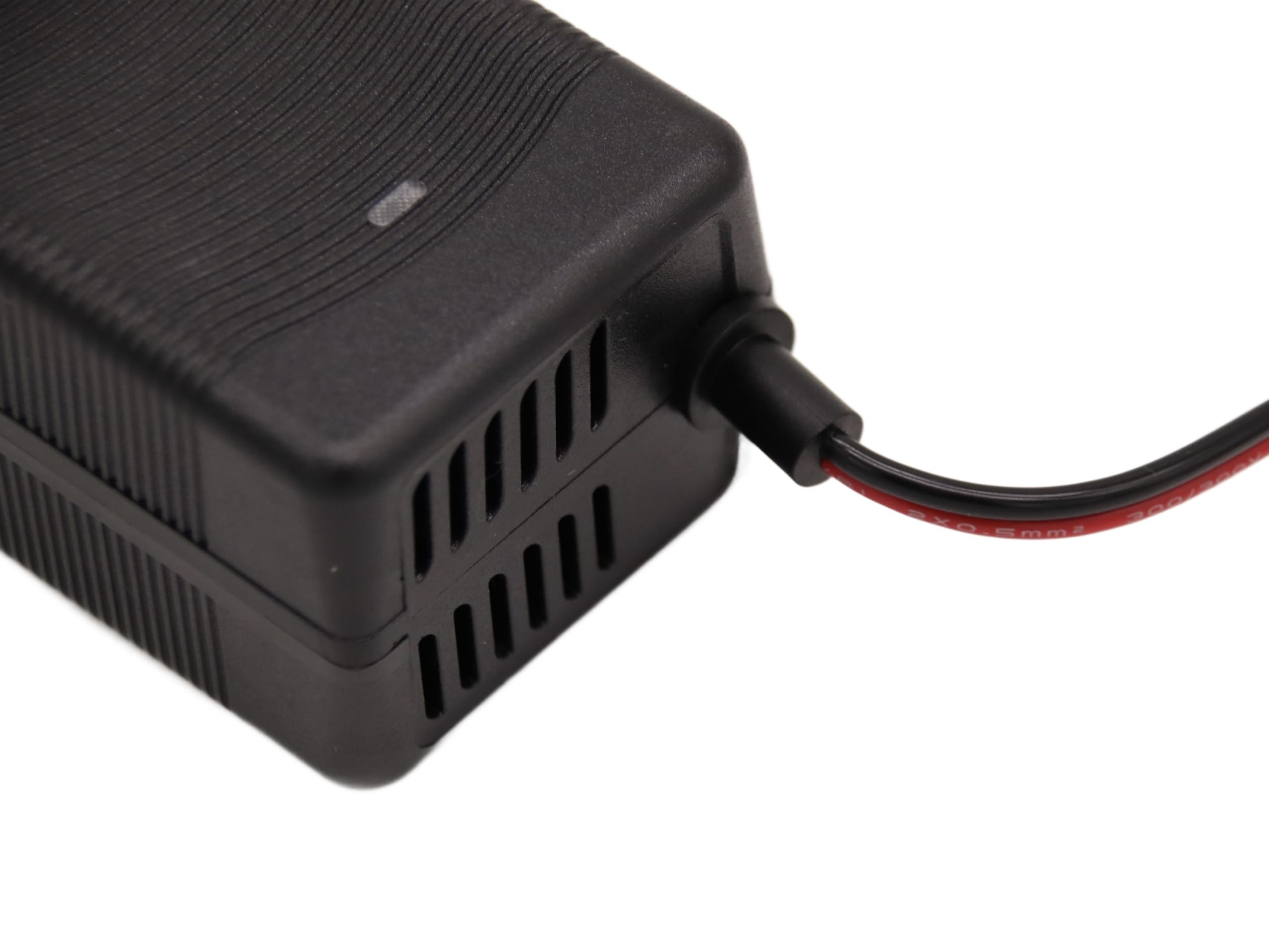 Caricabatteria LiFePO4 da 14,6 V 10 A, caricatore intelligente per batterie al litio fosfato di ferro da 12,8 V, morsetti a coccodrillo, display LED appositamente progettato per batterie al litio