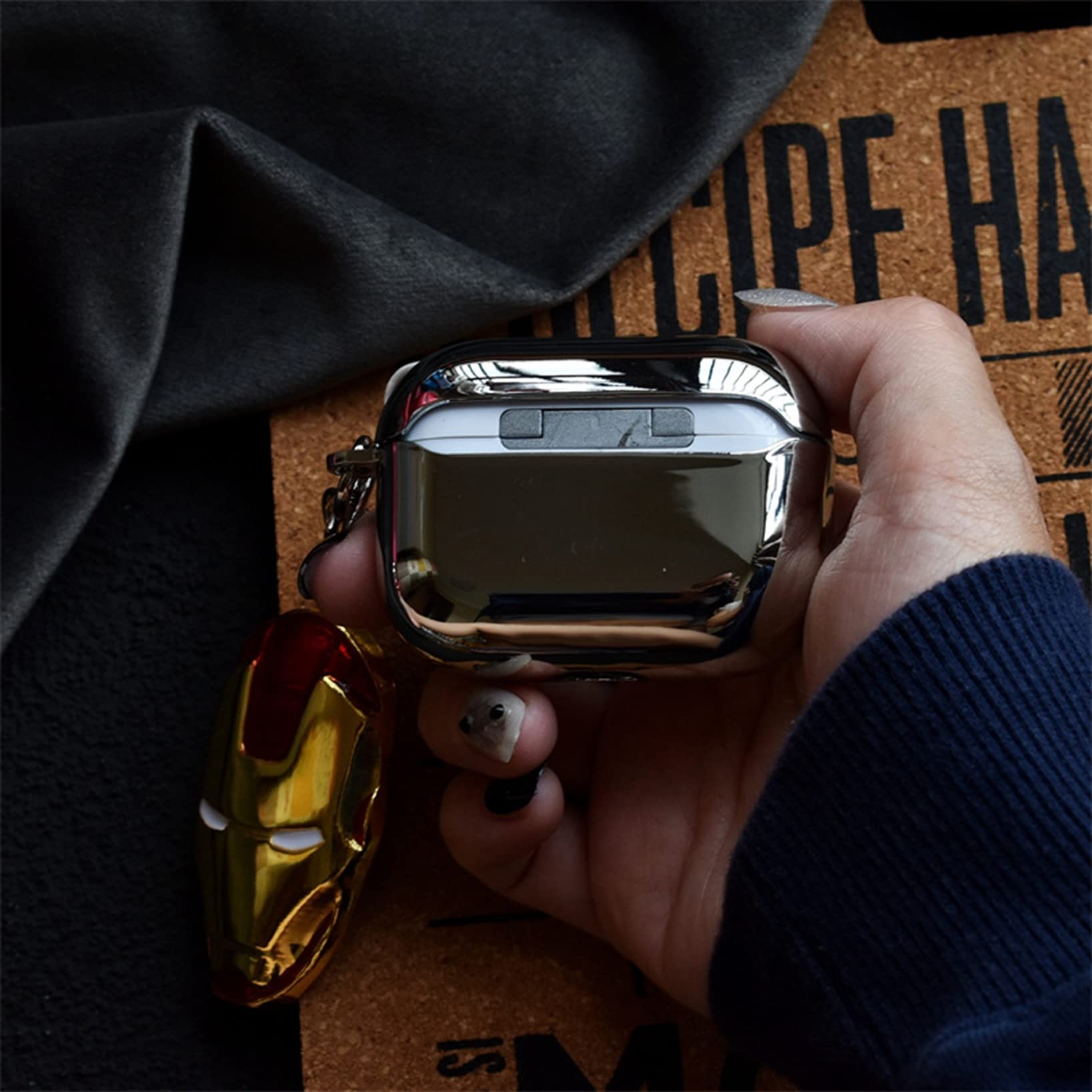 AirPods Pro 本体/充電器/アイアンマンケース付 Amazon | Airpods Proケース アイアンマン マーベル MARVEL Iron