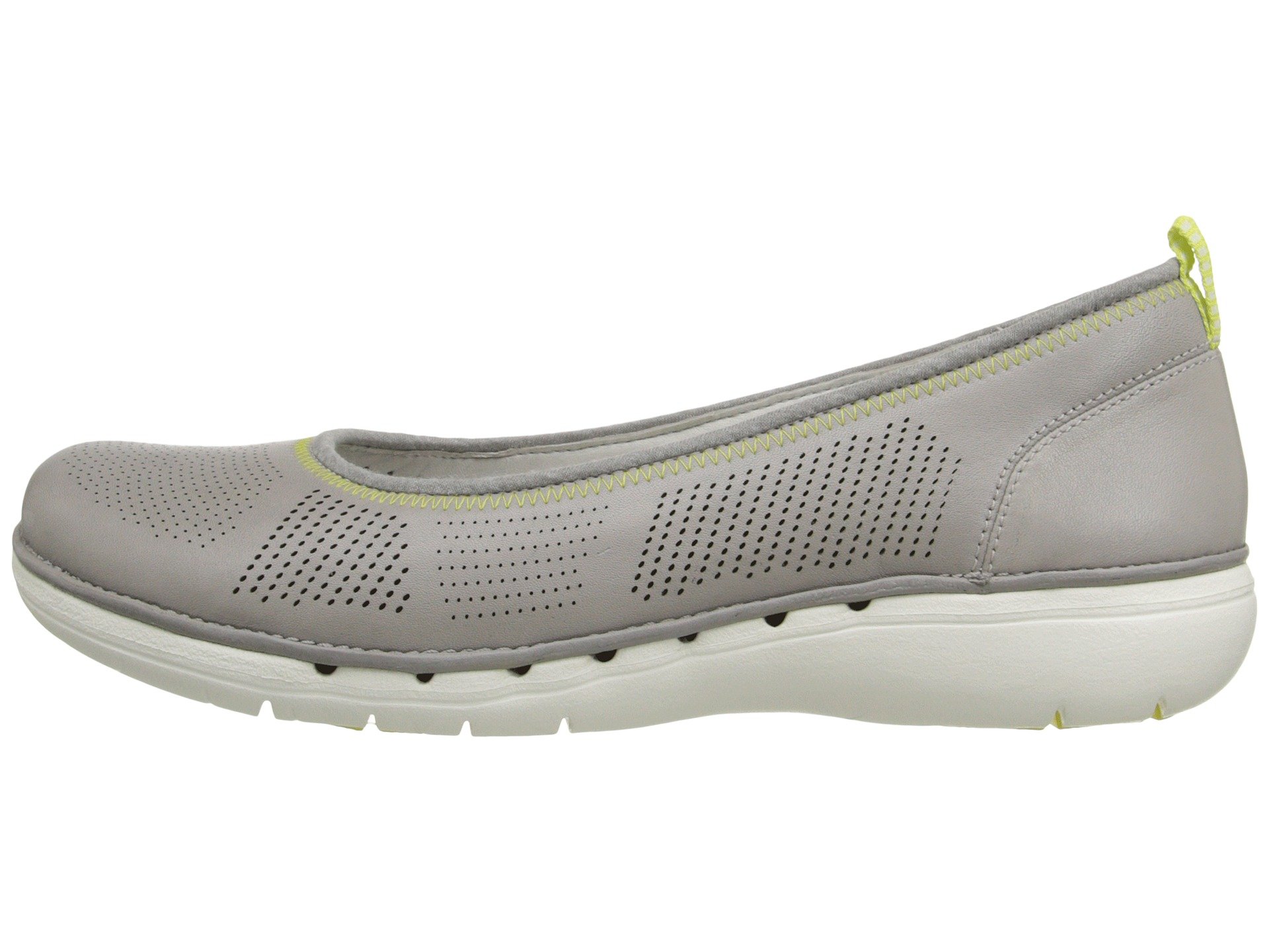 Clarks Un Elita at 6pm