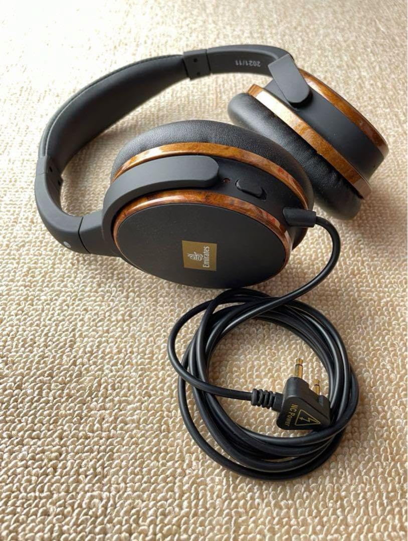 Amazon.co.jp: エミレーツ航空 ビジネスクラス ヘッドホン : ホビー