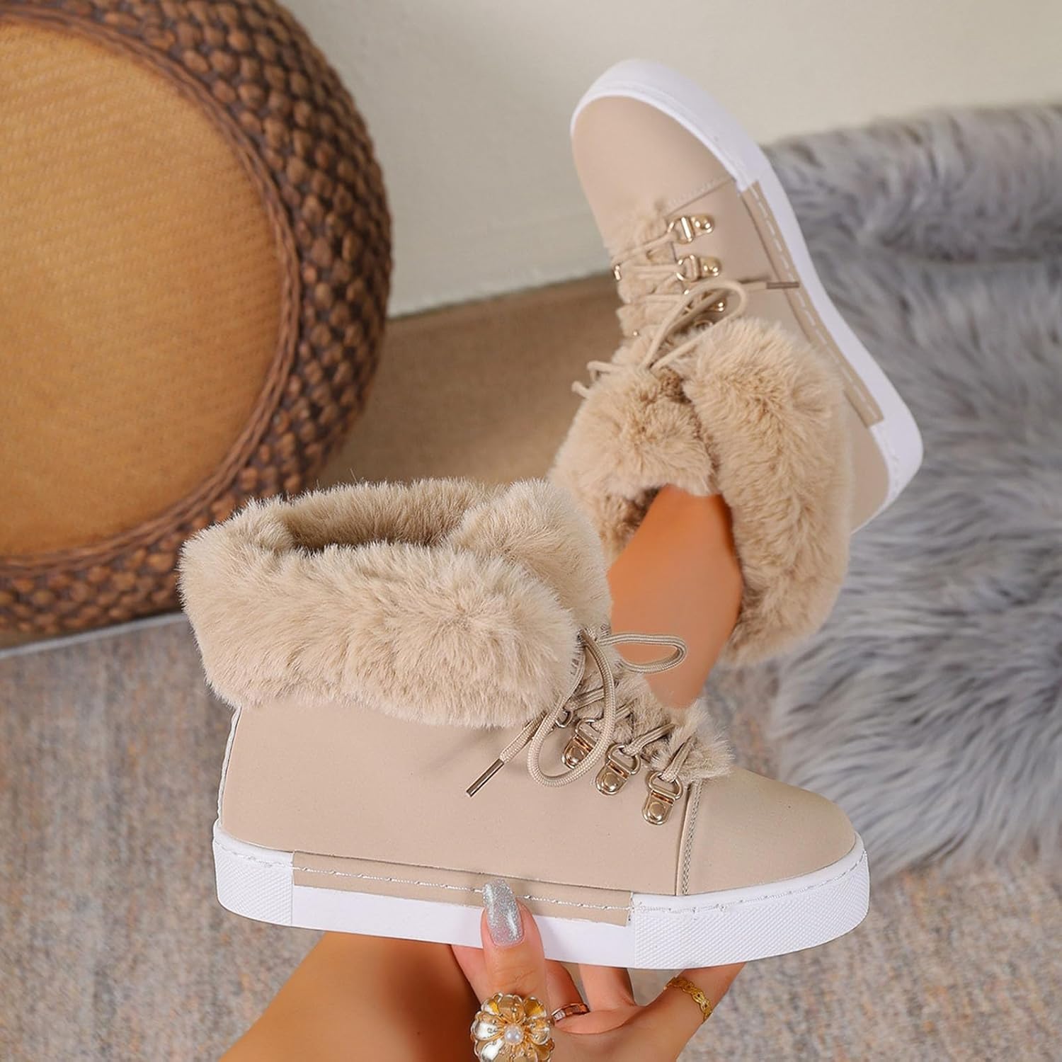 Female Thickened Fleece Lined Snow Boots with Front Lace Up and Round Toe for Winter