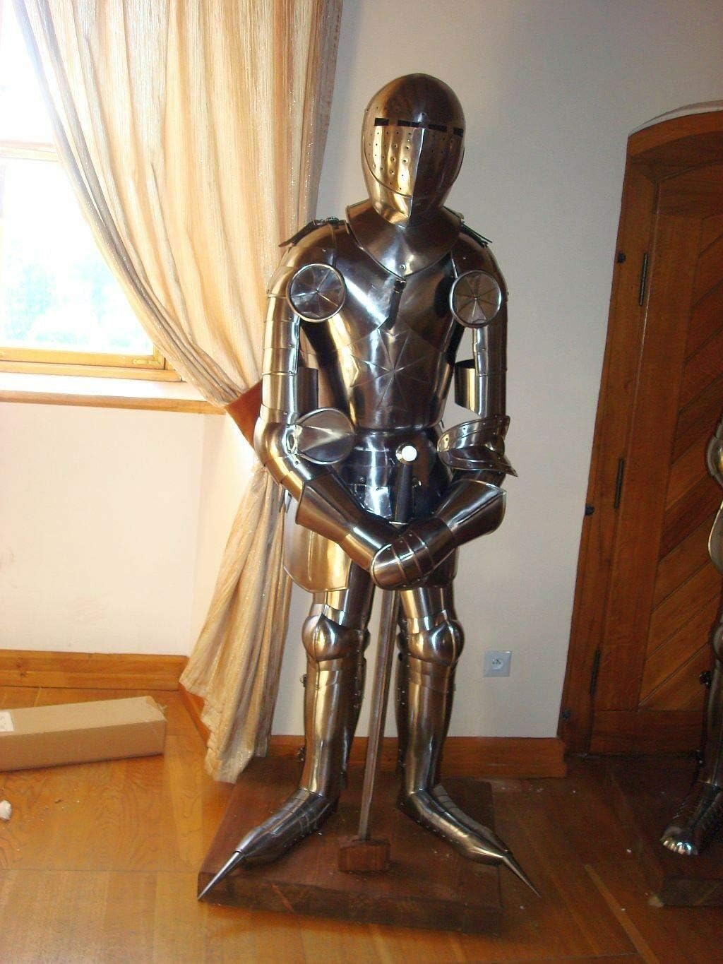 Medieval Knight Suit of Armor 17th Century Combat Full Body Armour Suit Sword (Carbon-Steel)