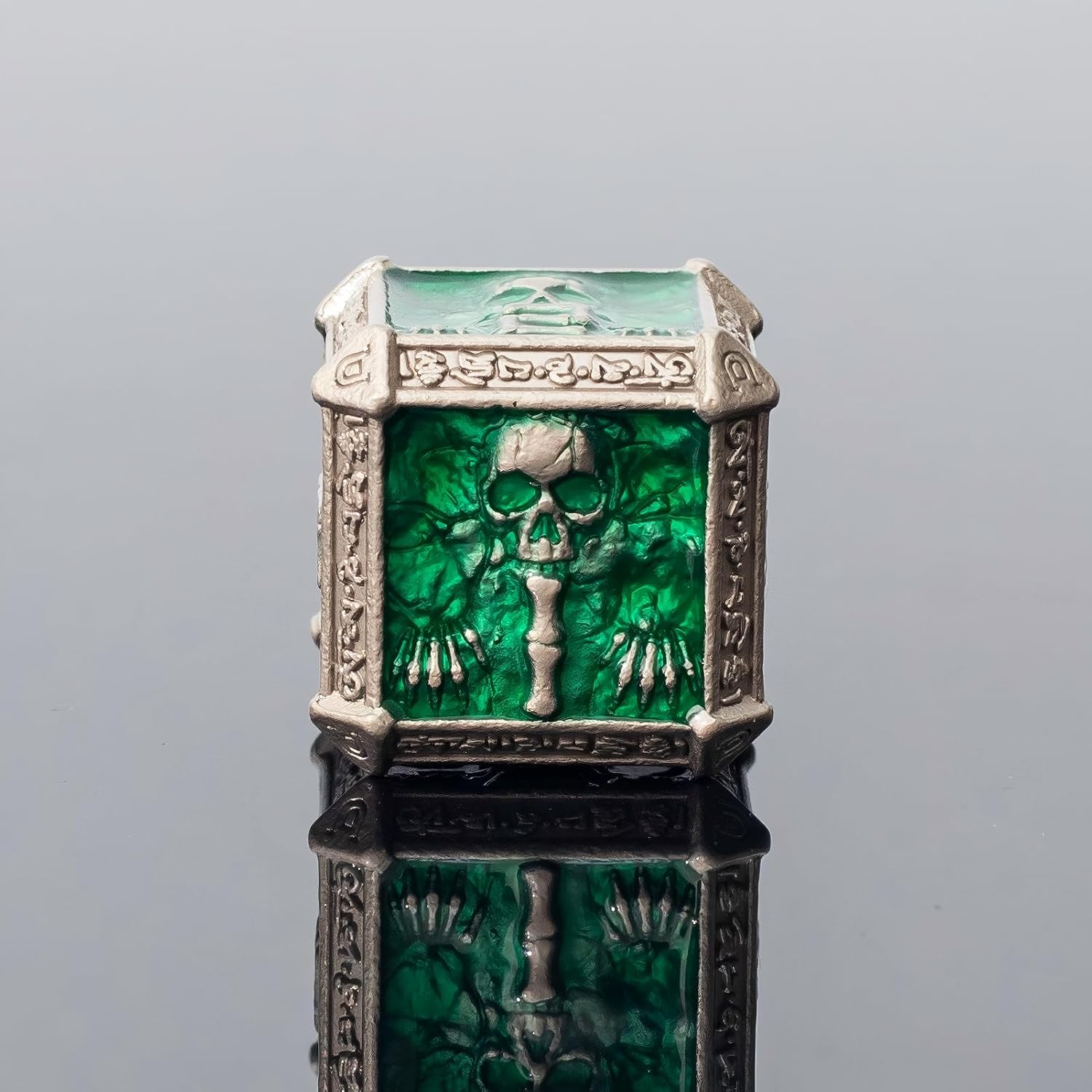 Metal DND Dice Set with A Gift Box, Gothic Skull Theme, Rune Edge Designed, for DM and D&D Player, Heavy Metal Dice Set Perfect for Dungeons and Dragons, MTG, RPG Games (Green-Ranger)