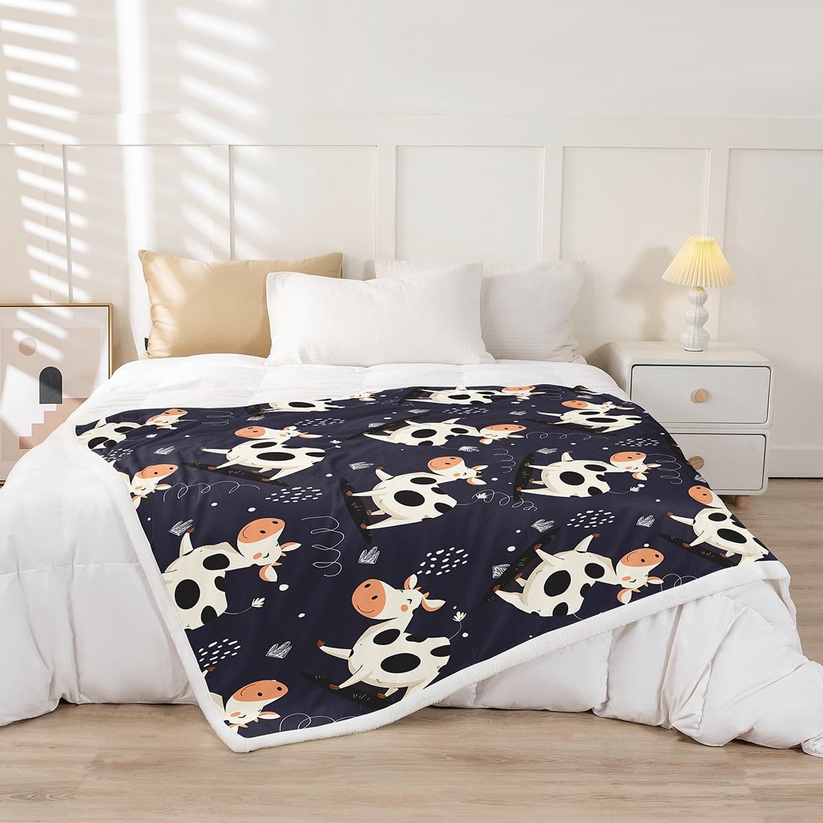 Erosebridal Cow Print Fleece Blanket Western Animal Throw Blanket for Child Teens Men,Farm Animals Bed Blanket Wildlife Hand Drawn Fuzzy Blanket Cowboys Bed Chair Decor 60