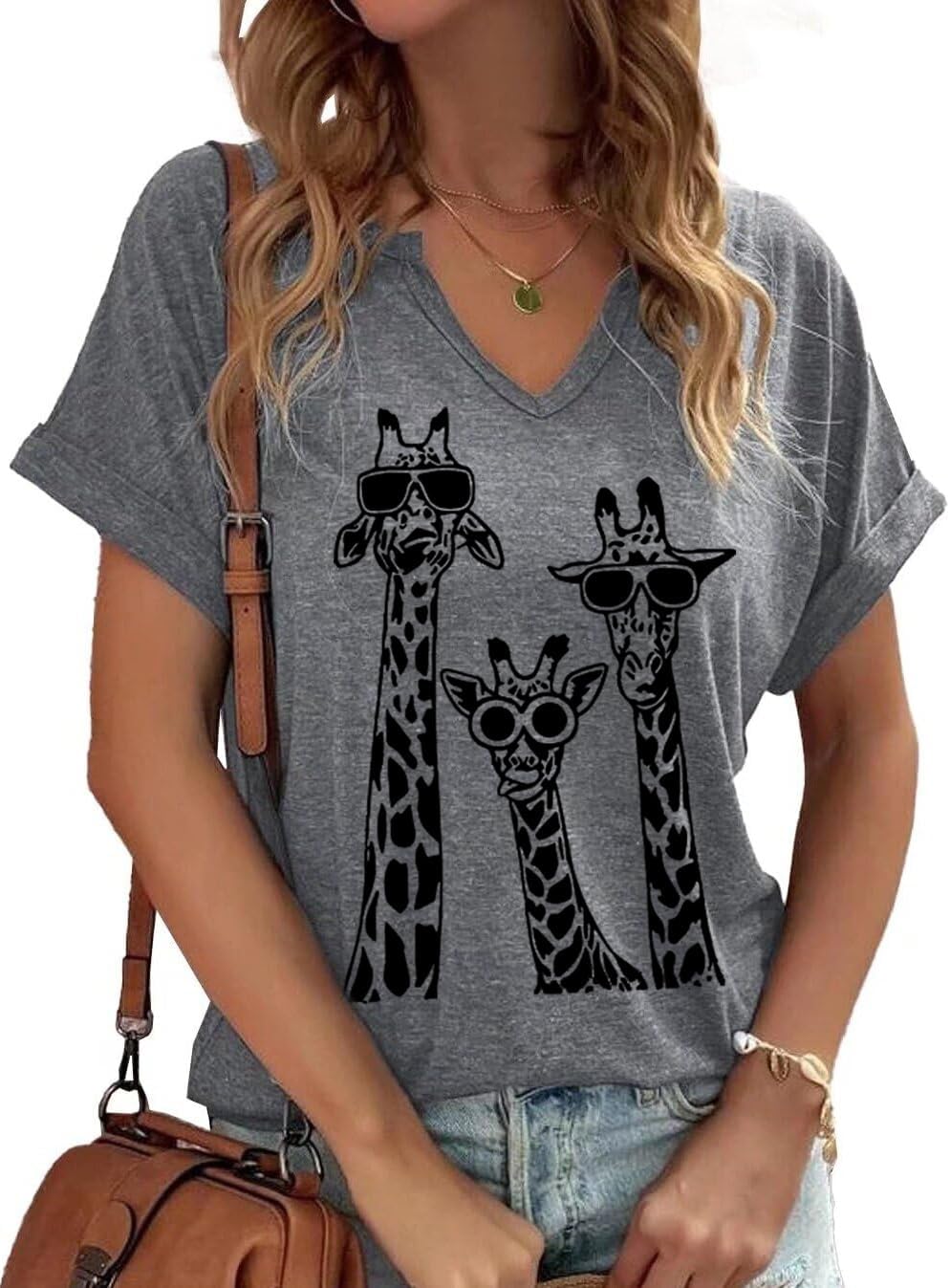 PUCKOLITY Funny Giraffe Graphic V Neck Shirts for Women Casual Short Sleeve Animal Lover Summer Tee Tops