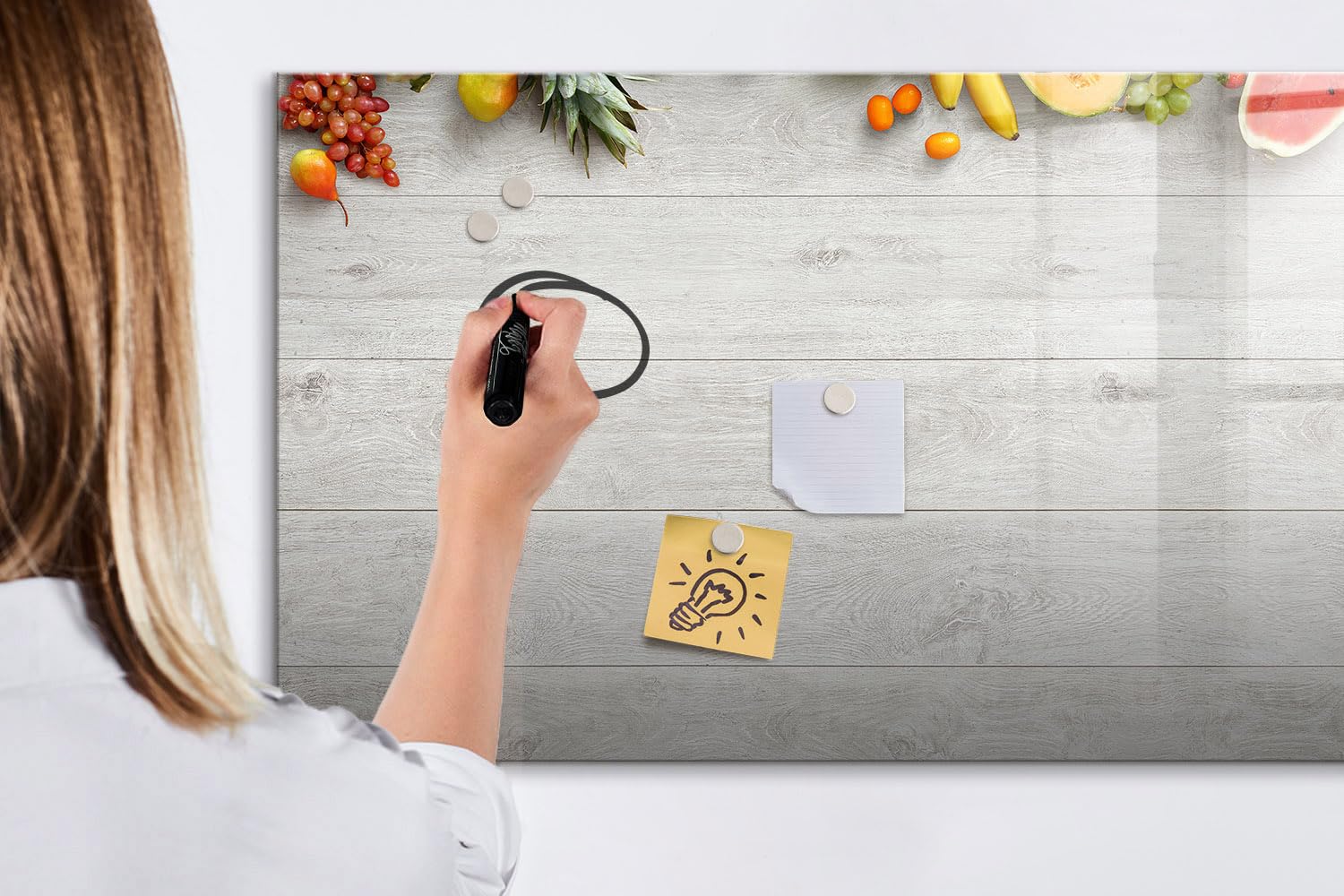 Magnetische Glas-Memoboard Tafel inkl. Neodym-Magnete, Marker & Schwamm | Edles Design & langlebige Oberfläche | Für jeden Raum- 120x60 - Obst auf dem Tisch