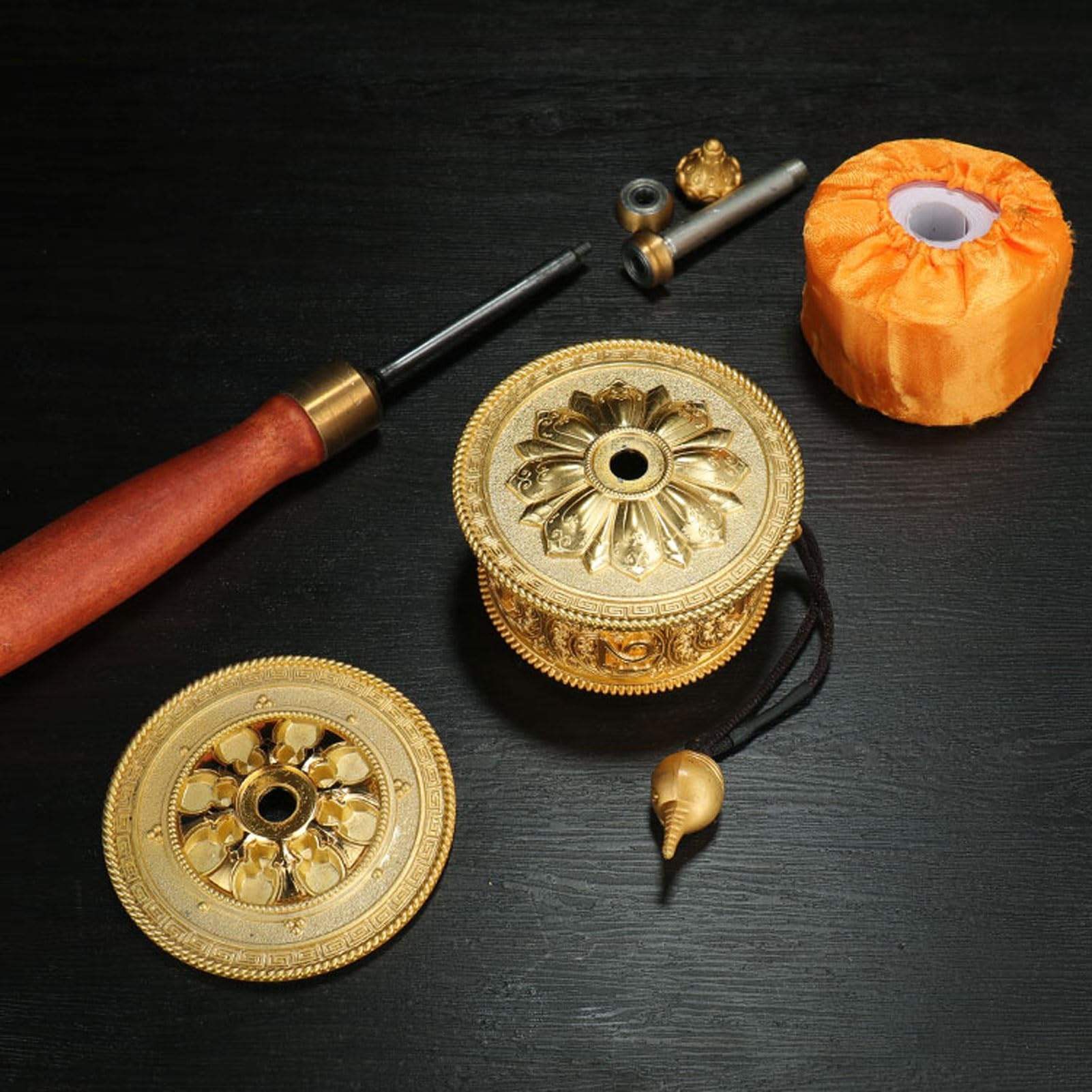 Rueda de oración tibetana, Rueda de oración tibetana con manivela, mantra de seis palabras Kuan Yin, mango de madera dorado, 21 cm
