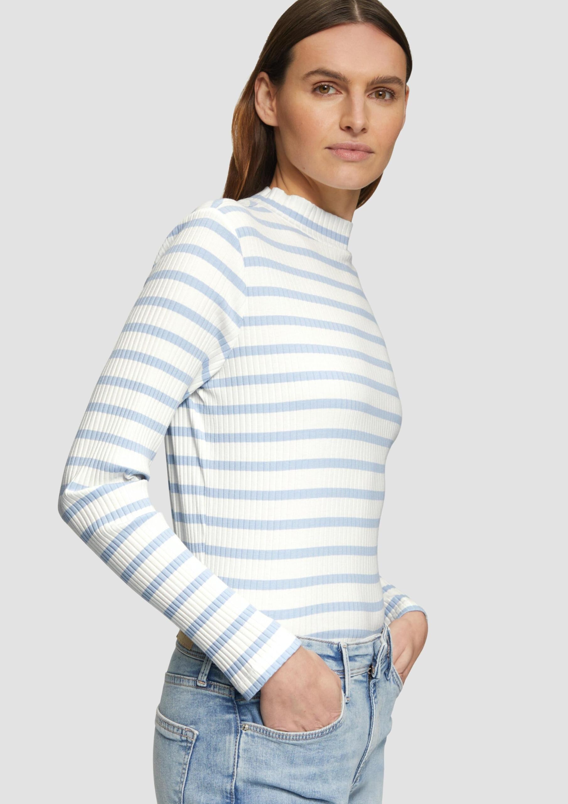s.Oliver Damen 2157894 Langarmshirt mit Rippstruktur