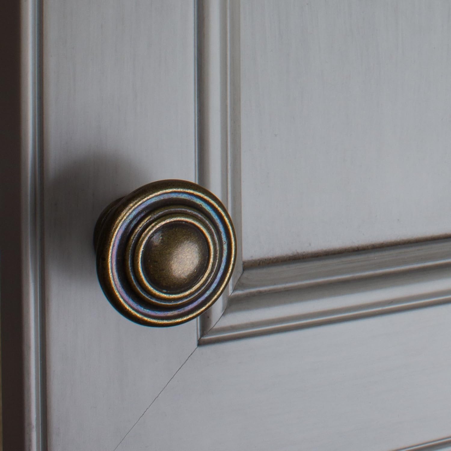GlideRite Hardware 5415-AB-50 Classic Round Ring Cabinet Knobs, 50 Pack, 1.25", Antique Brass
