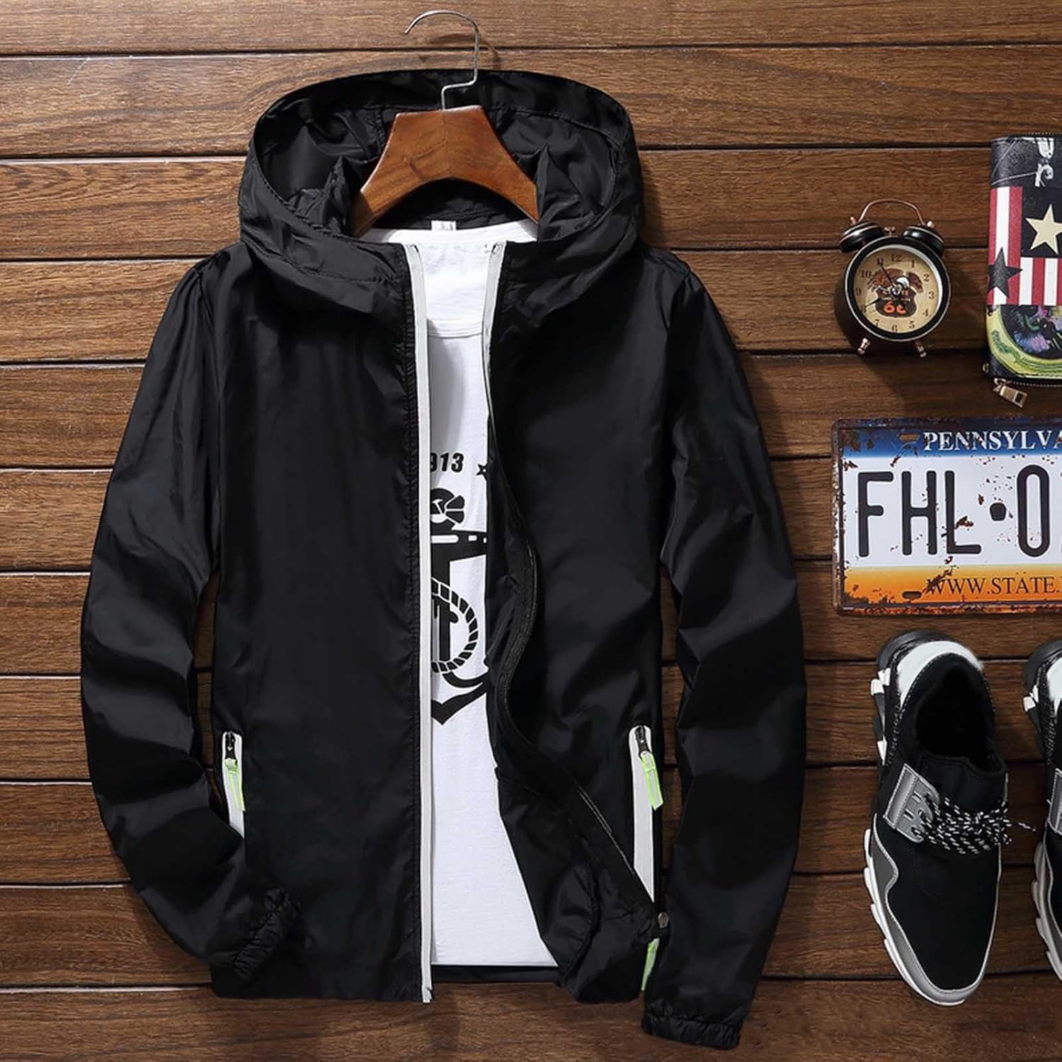 Men's Casual Lightweight Athletic Jackets Versatile Outdoor Wear Reflective Zip Closure Hooded Coat for Active