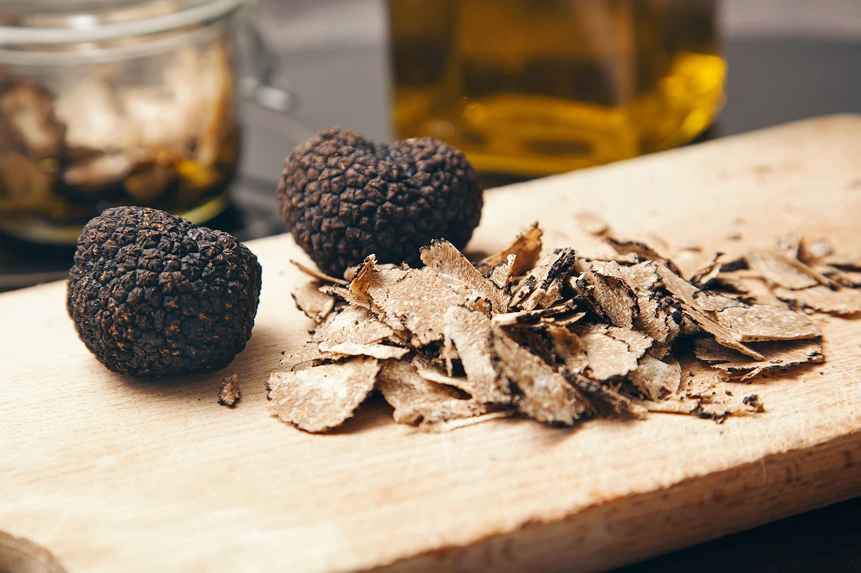 200g Tartufo Nero Estivo Scorzone Fresco 1°Scelta - Tartufi Freschi Tuber Aestivum Vitt. - ATTENZIONE: per TARTUFO ITALIANO scegliere il venditore MARTELLI TARTUFI cui si riferiscono immagini e testo