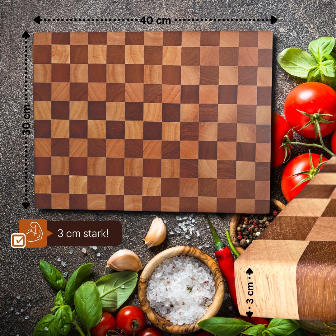 Premium Schneidebrett Stirnholz Schachbrett mit Saftrille aus Walnuss- und Heveaholz - 40 x 30 x 3 cm Hochwertiges Küchenbrett aus Holz - Holzschneidebrett groß mit Standfüßen - Hackblock
