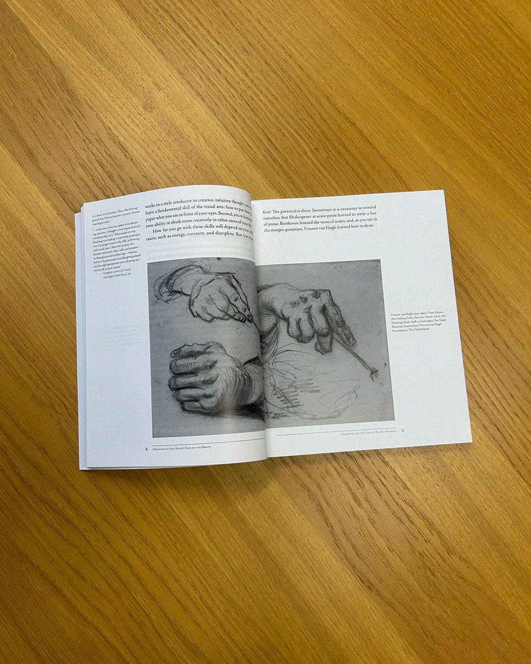Drawing on the Right Side of the Brain: A Course in Enhancing Creativity and Artistic Confidence: The Definitive 4th Edition