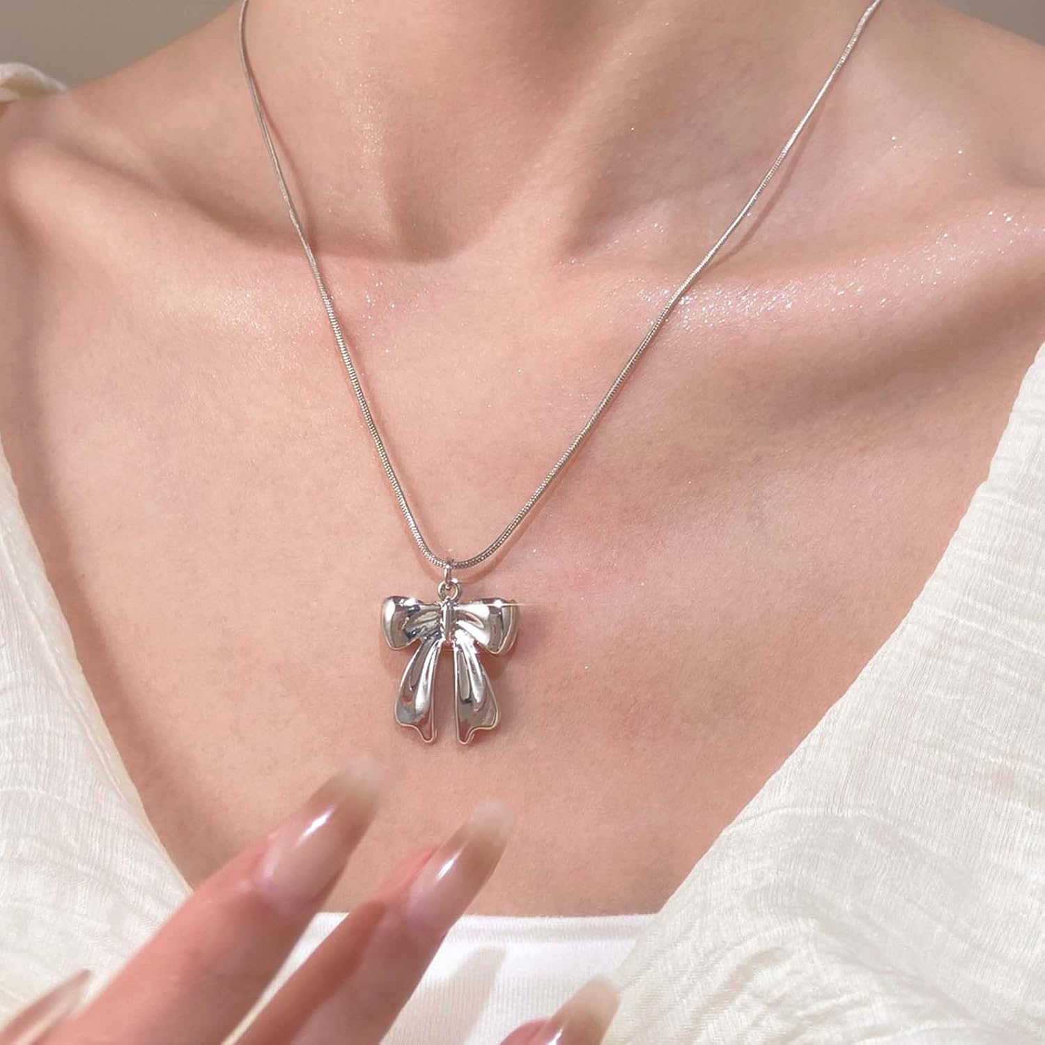 Vintage Bow Pendant Necklace Silver Round Snake Chain Necklace 3D Bow Choker Necklace Minimal Bow Necklace for Women - Image 2