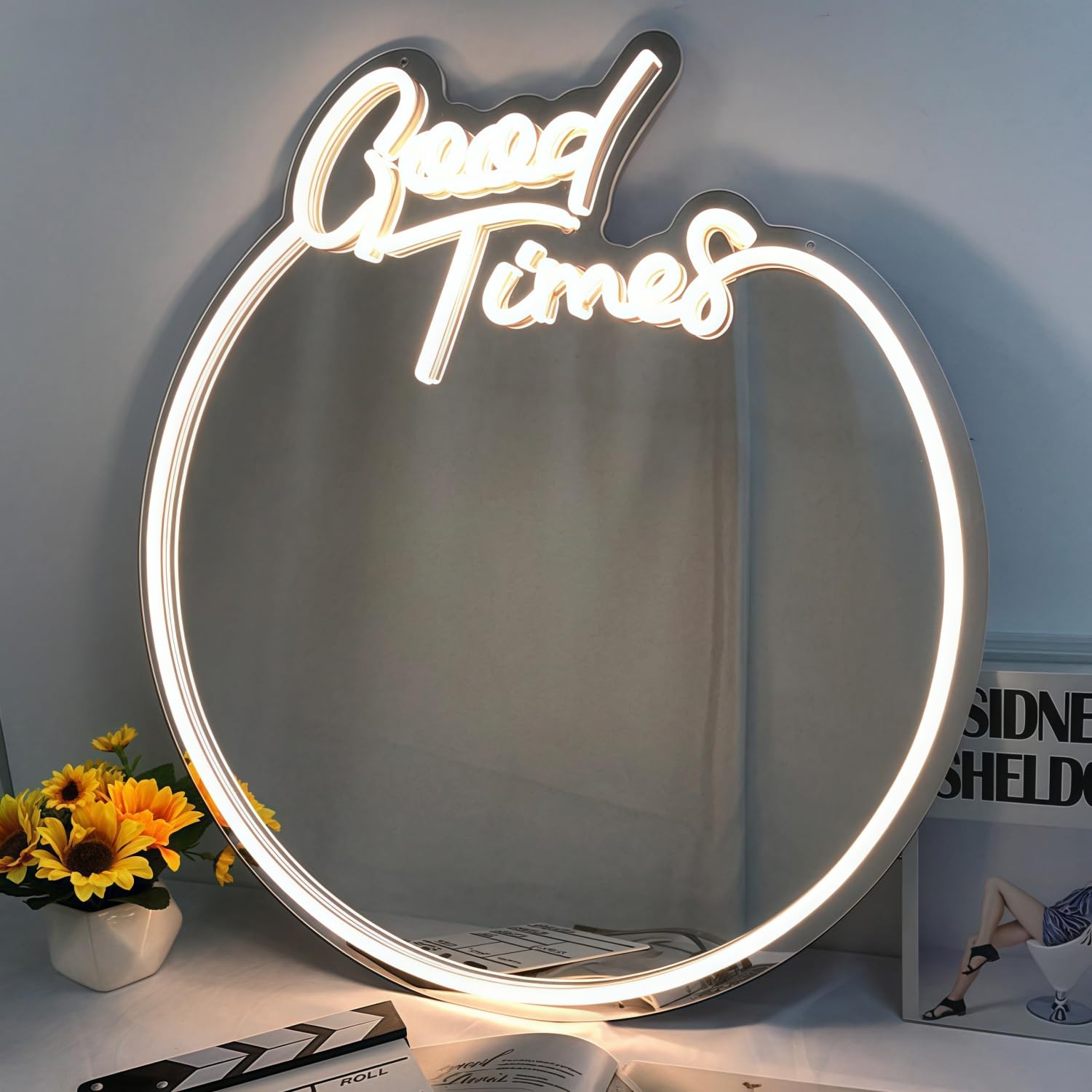 Maimeili LED Mirror Neon Lights Dressing Up Mirror Cat/Shine Heart/Bat/Butterfly Shape Neon Signs Modern Home Girl Room Bathroom Salon Wall Art Decor Gift For Girlfriend USB Powered
