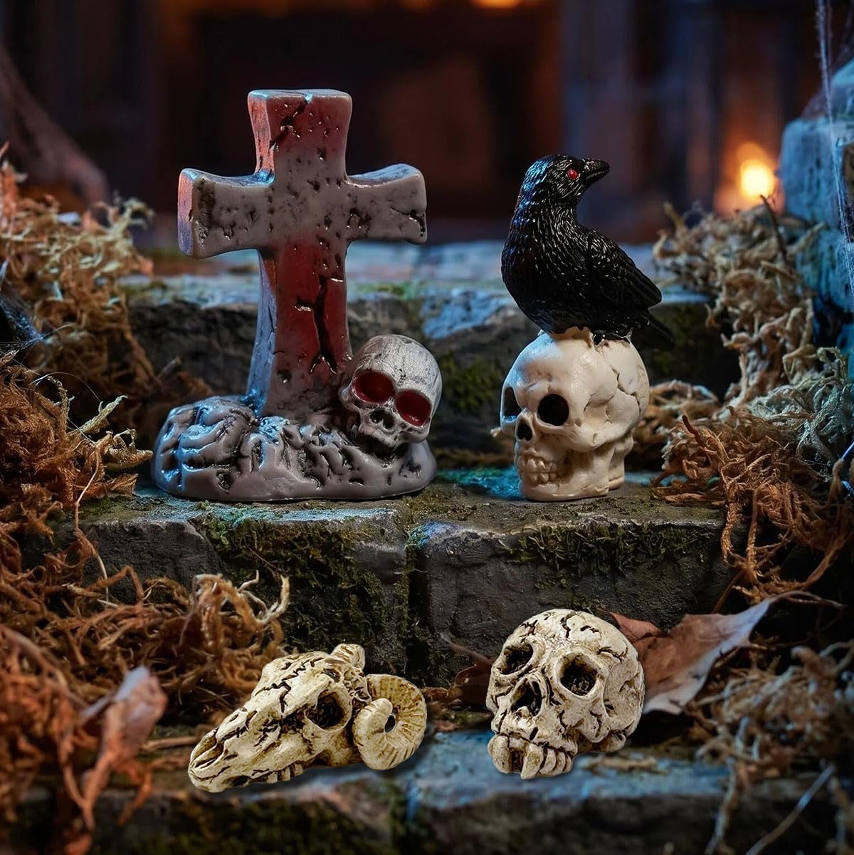 Suartus 30Pcs Halloween Miniatures Figurines, Mini Resin Tombstones Tiny Crow Animals Skull Head Figure Ornaments Halloween Garden Accessories for DIY Crafts Outdoor Home Village Graveyard Scene
