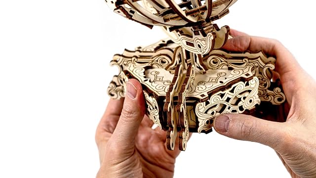 Foto 3 de 8 de WOODEN.CITY Globo Terráqueo Puzzle 3D, Maquetas para Construir Adultos, Puzzle Madera